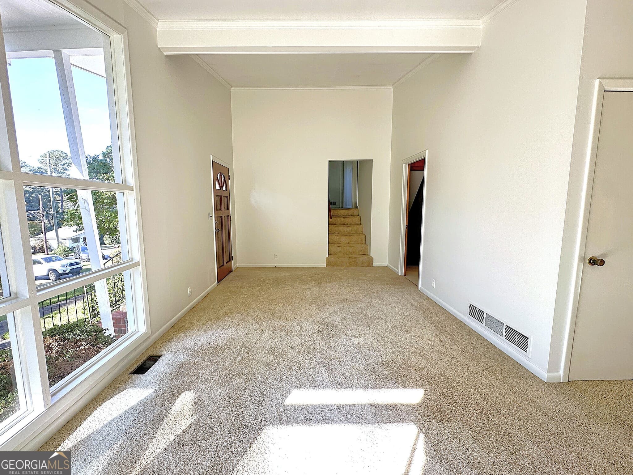 3 bedroom, 1.5 bathroom, 1,379 sq ft single family residence for sale at 136 S Chilton Crescent, Lagrange, GA 30240 — photo 4