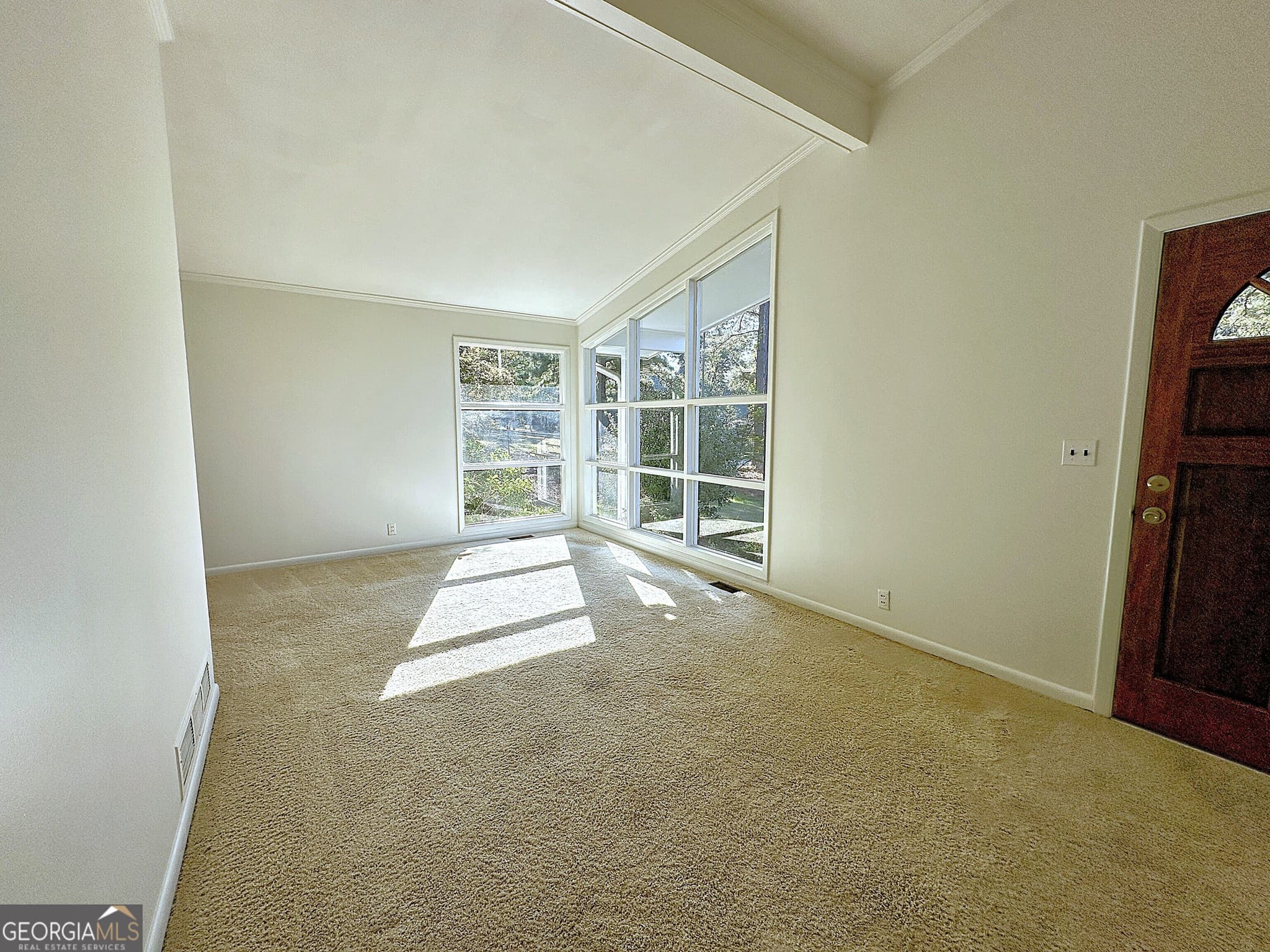3 bedroom, 1.5 bathroom, 1,379 sq ft single family residence for sale at 136 S Chilton Crescent, Lagrange, GA 30240 — photo 8