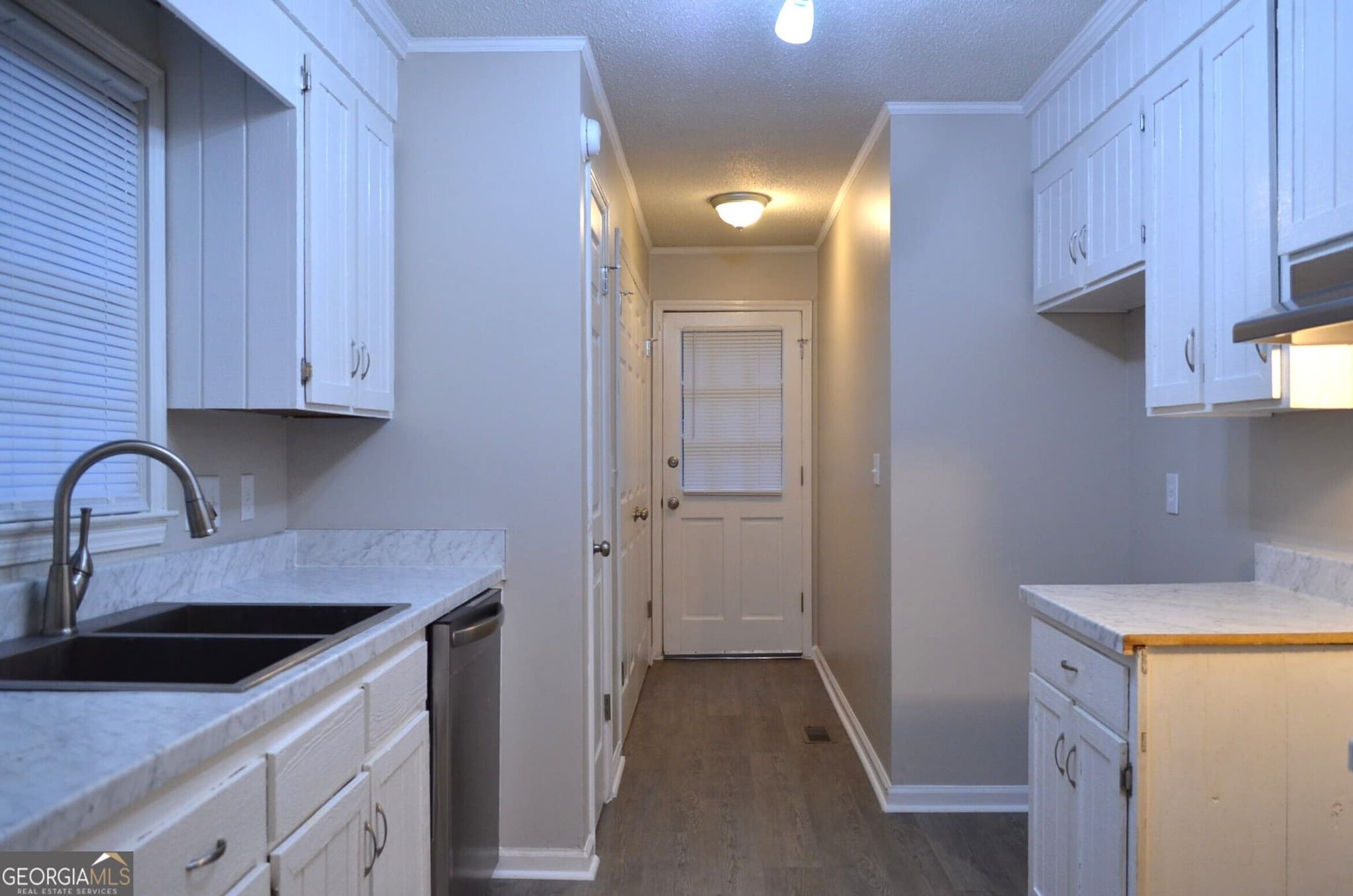 3 bedroom, 2 bathroom, 1,222 sq ft single family residence for sale at 1136 S Confederate Drive, Macon, GA 31220 — photo 7