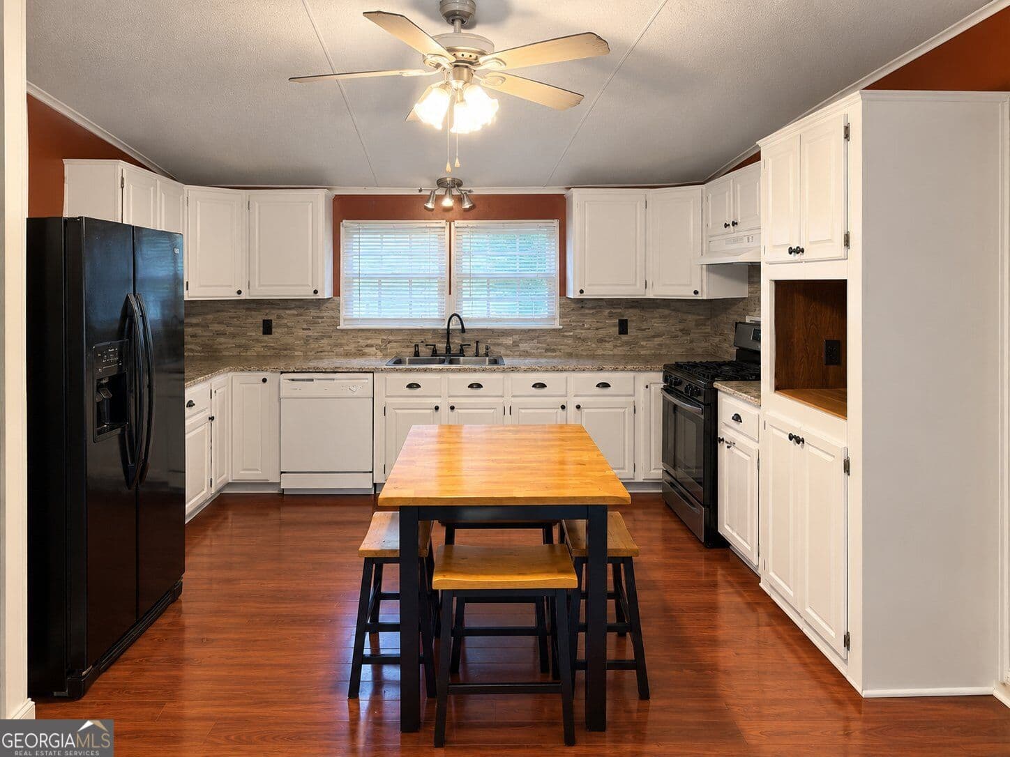 4 bedroom, 2 bathroom, 1,920 sq ft single family residence for sale at 766 Hickory Level Road, Villa Rica, GA 30180 — photo 5