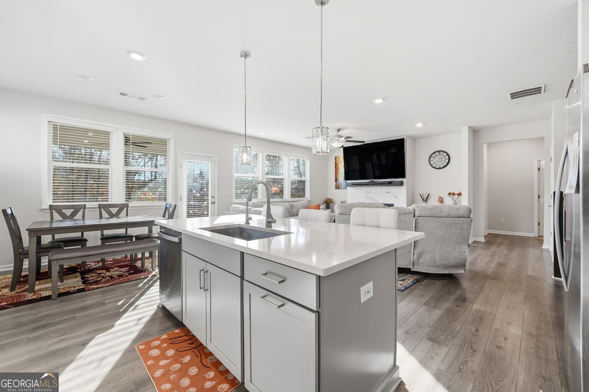 5 bedroom, 4 bathroom, 3,300 sq ft single family residence for sale at 1435 Lemon Balm Court, Lawrenceville, GA 30045 — photo 8