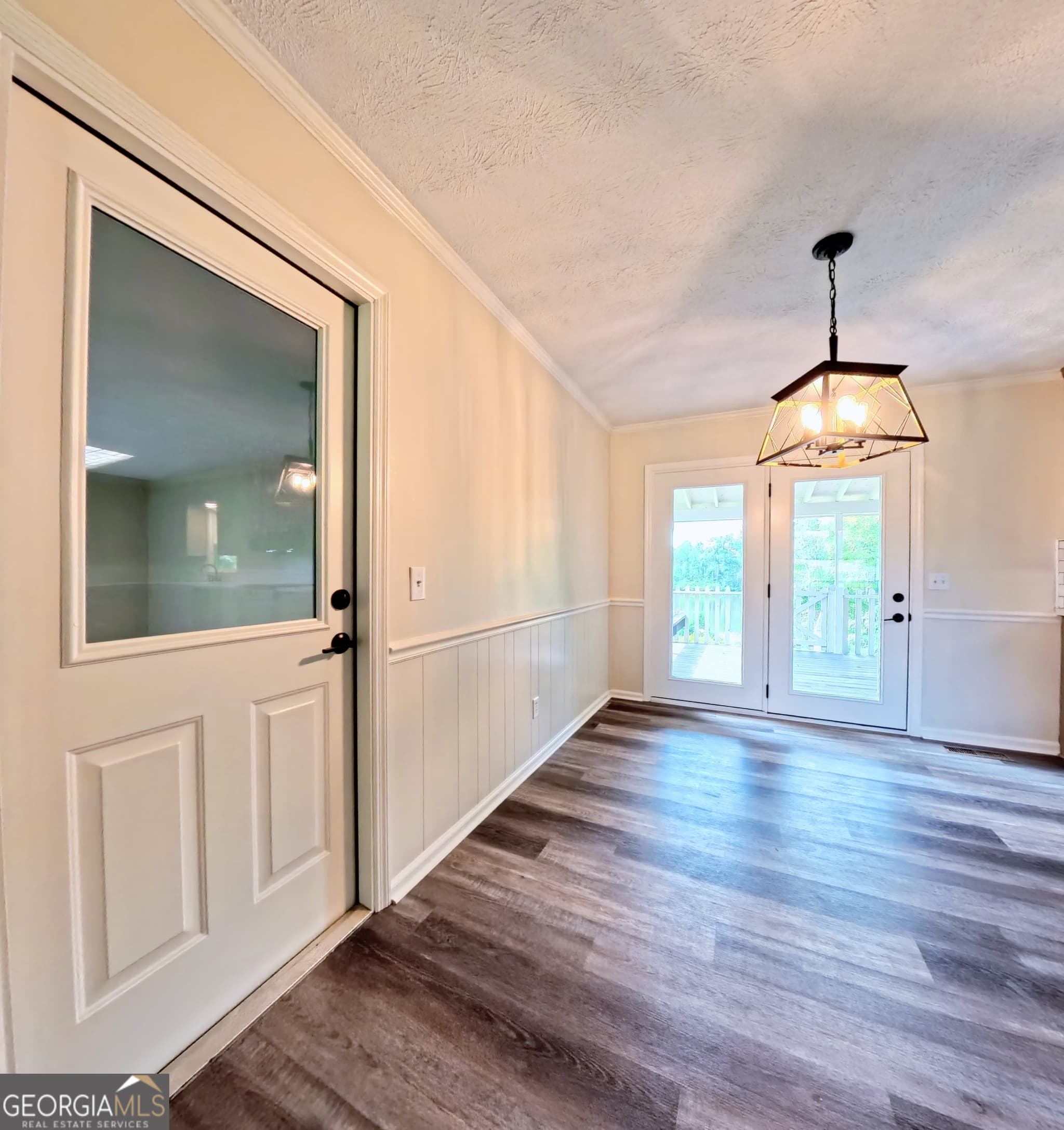 3 bedroom, 2 bathroom, 1,450 sq ft cabin,single family residence under contract at 1163 Fairlane Drive, Louisville, GA 30434 — photo 7
