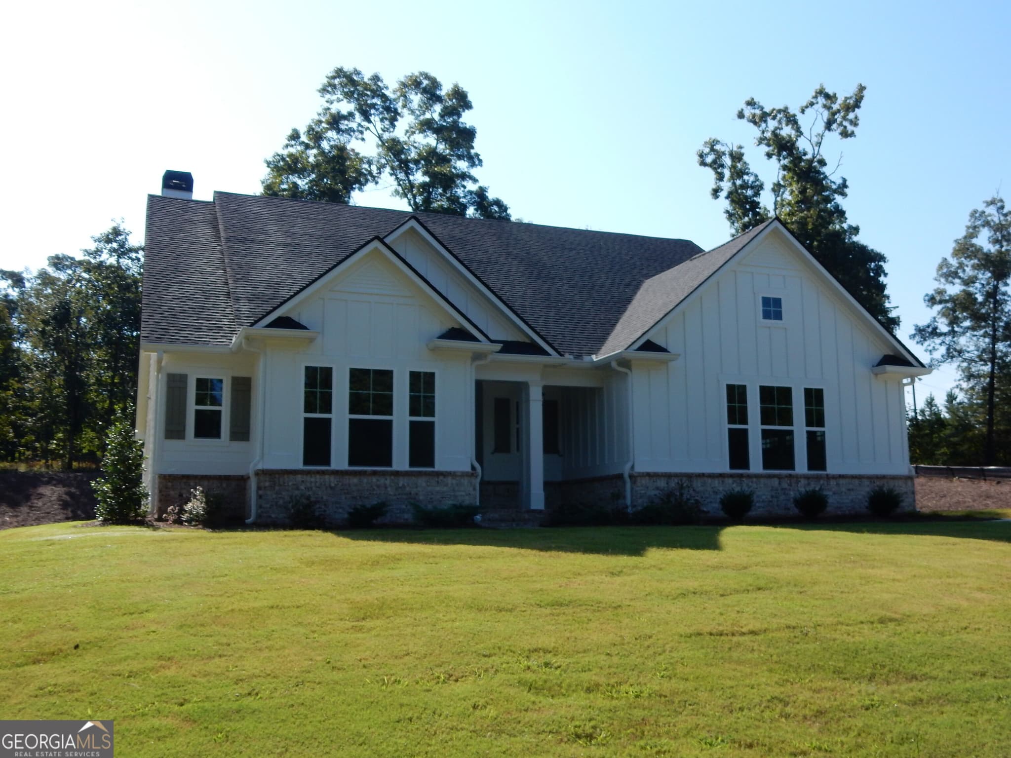 4 bedroom, 3.5 bathroom, 2,641 sq ft single family residence for sale at 618 Sweetgrass Drive, Demorest, GA 30535 — photo 2