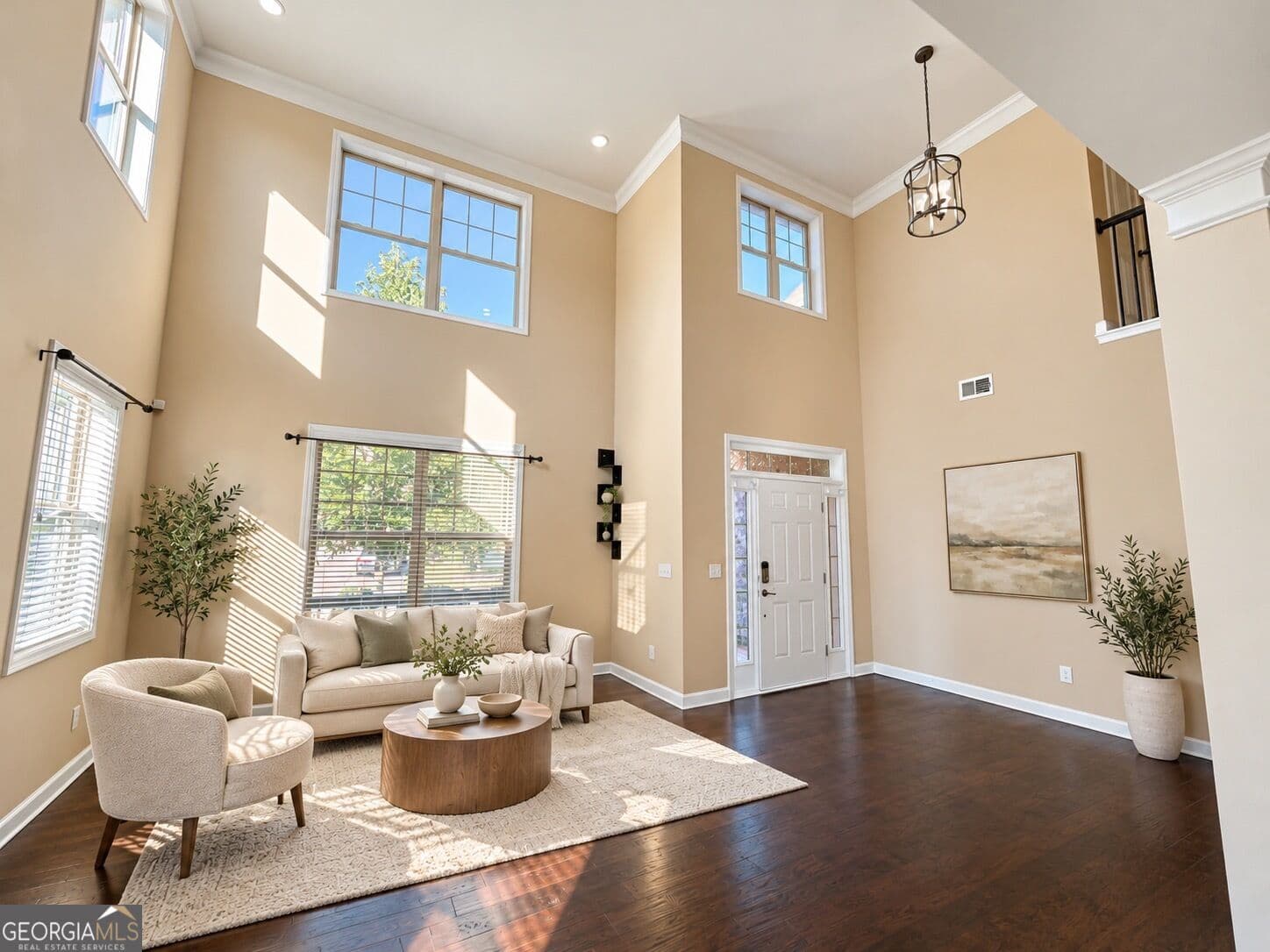 5 bedroom, 3.5 bathroom, 3,812 sq ft single family residence for rent at 820 Stonekirk Court, Alpharetta, GA 30004 for $4,300 a month — photo 2