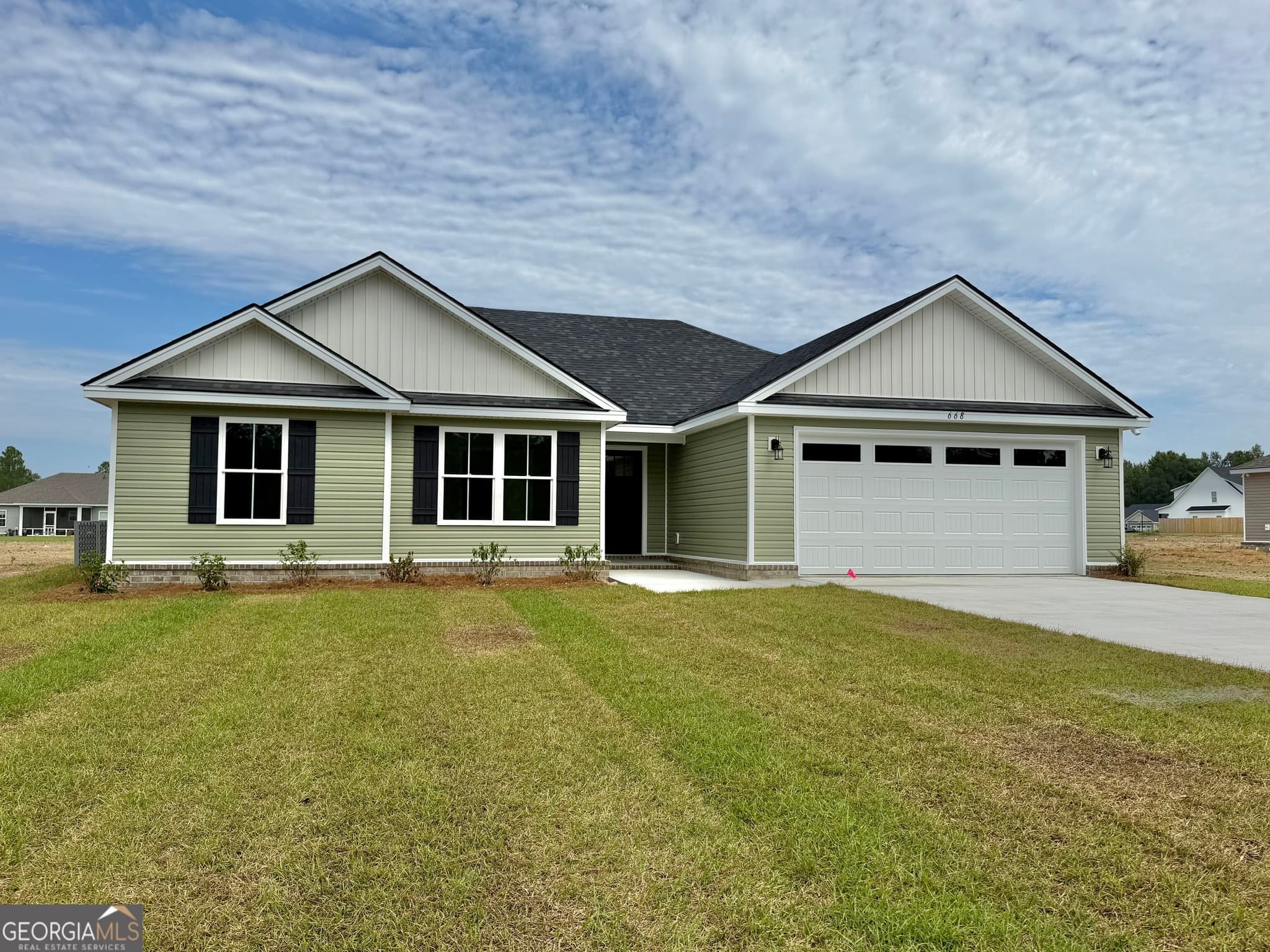 3 bedroom, 2 bathroom, 1,430 sq ft single family residence under contract at 668 Belfast Loop LOT 186, Ellabell, GA 31308 — photo 2