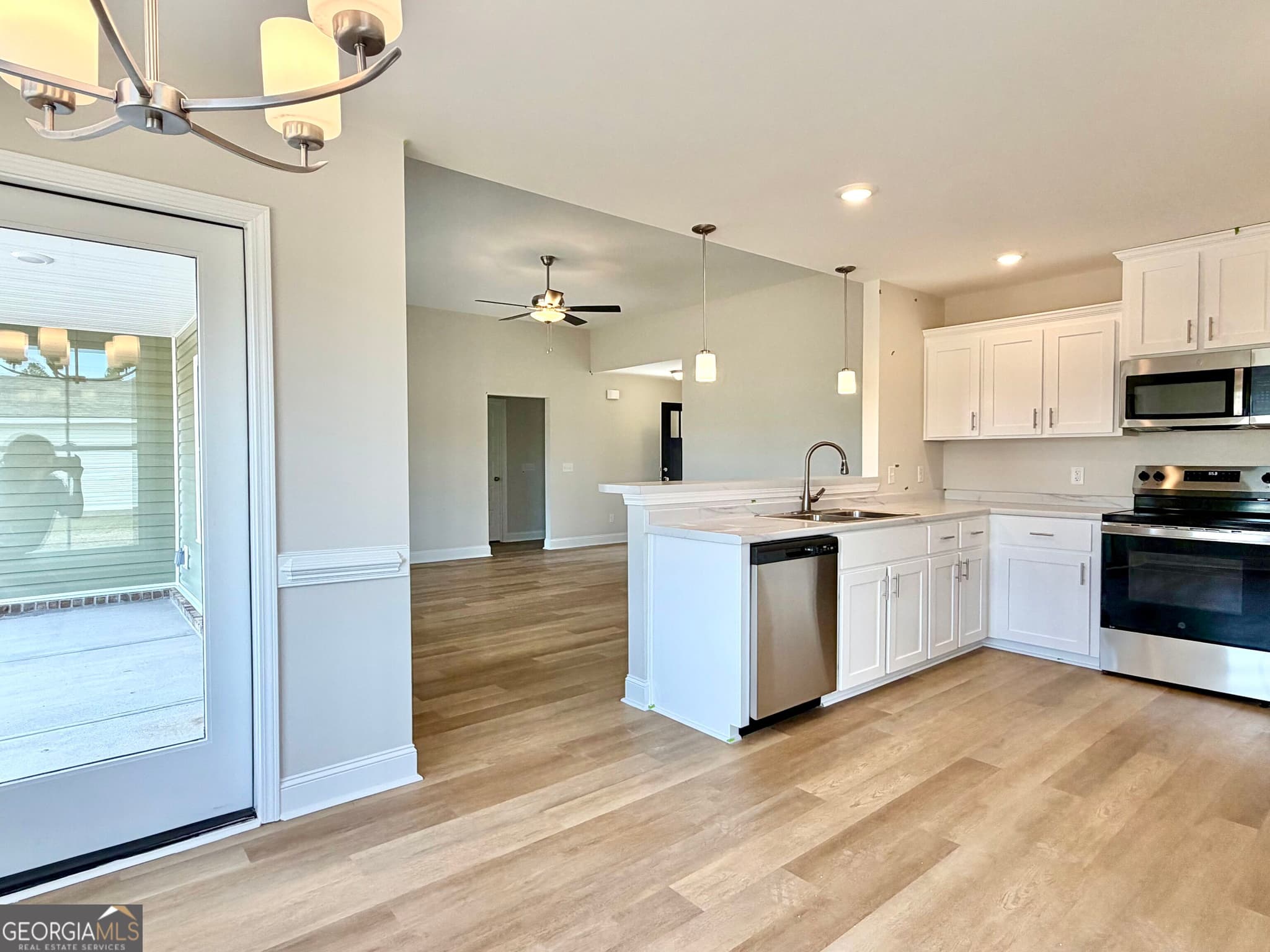 3 bedroom, 2 bathroom, 1,430 sq ft single family residence under contract at 668 Belfast Loop LOT 186, Ellabell, GA 31308 — photo 7