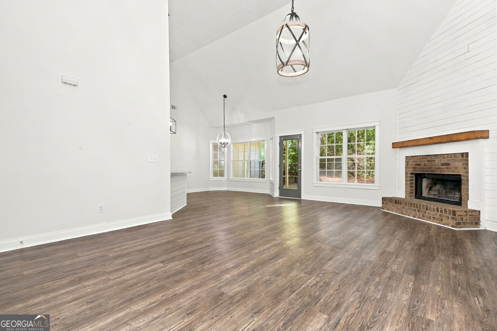 4 bedroom, 2 bathroom, 2,006 sq ft single family residence for sale at 101 Loam Drive, Mcdonough, GA 30252 — photo 3