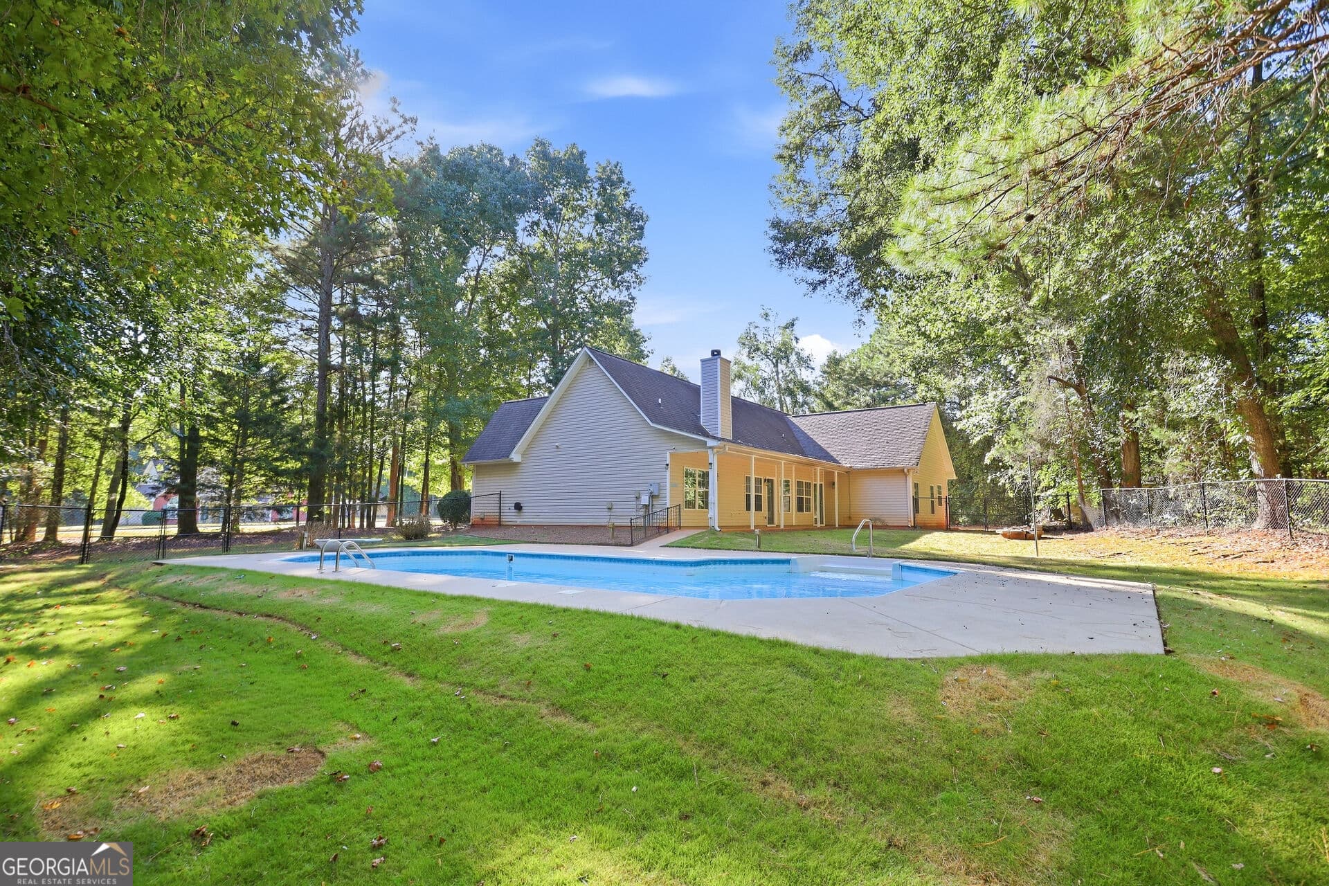 4 bedroom, 2 bathroom, 2,006 sq ft single family residence for sale at 101 Loam Drive, Mcdonough, GA 30252 — photo 5