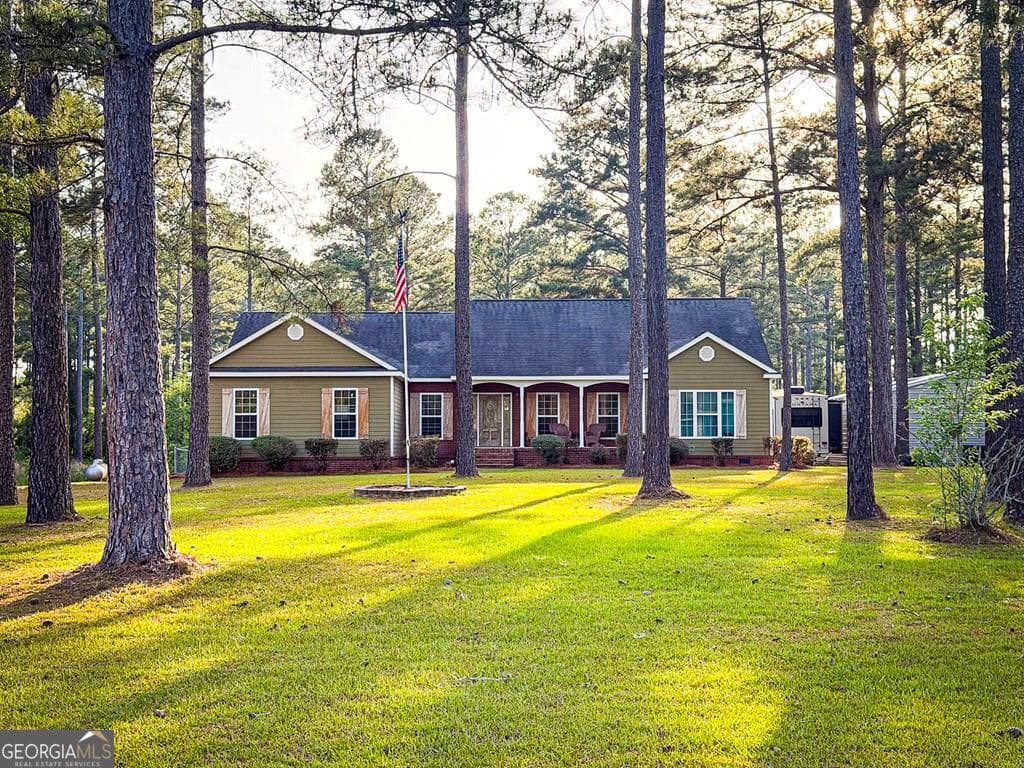 3 bedroom, 2.5 bathroom, 2,504 sq ft single family residence for sale at 353 Alapaha River Drive, Alapaha, GA 31622