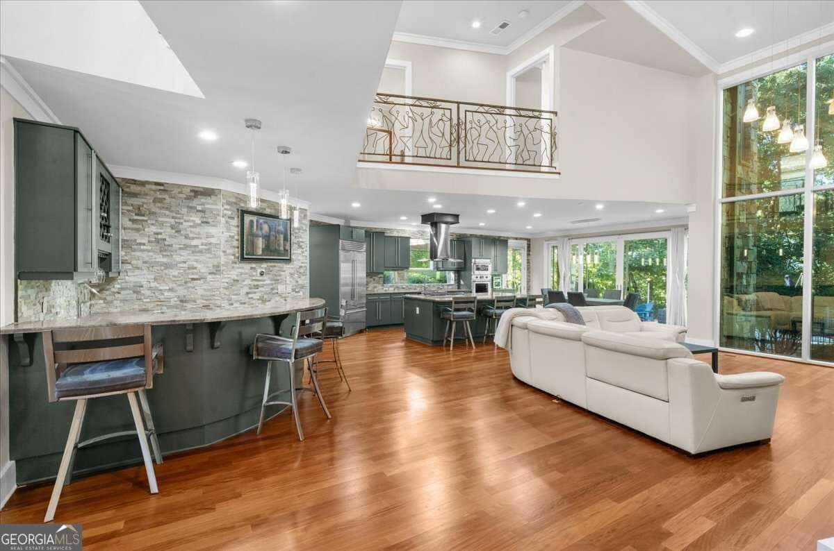 6 bedroom, 6 bathroom, 6,978 sq ft single family residence for sale at 561 Bayberry Crossing Drive, Gainesville, GA 30501 — photo 8