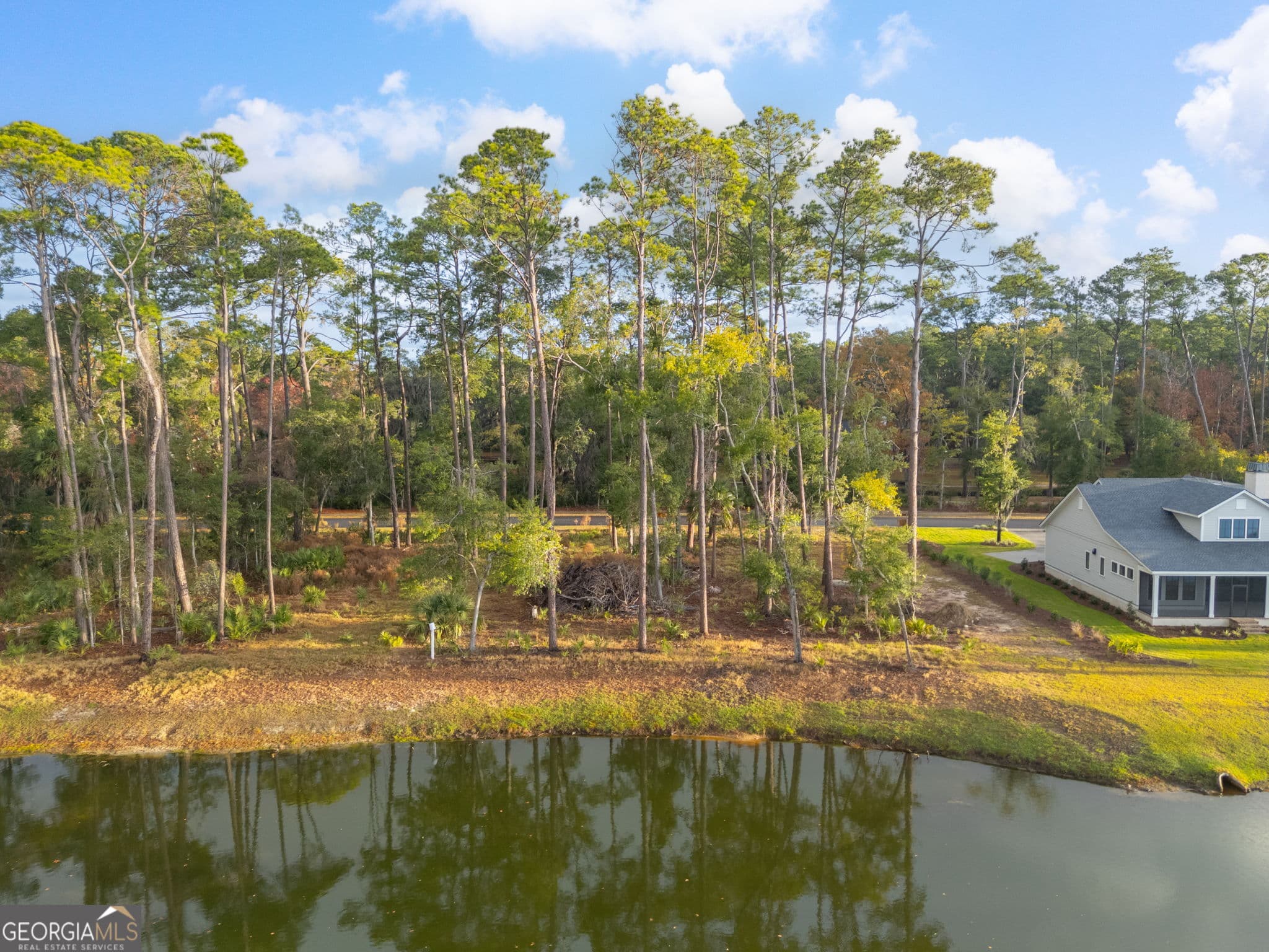 4 bedroom, 4.5 bathroom, 3,500 sq ft single family residence for sale at 151 Grand Harbor Circle, Savannah, GA 31411 — photo 9