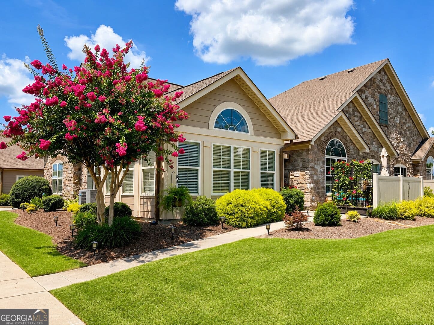 2 bedroom, 2 bathroom, 1,744 sq ft condominium for sale at 1663 Sedgefield Drive, Ooltewah, TN 37363 — photo 3