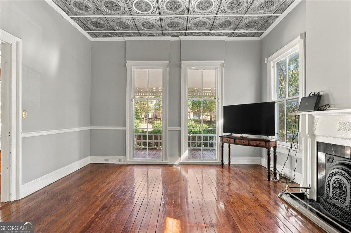 3 bedroom, 2 bathroom, 2,330 sq ft single family residence for sale at 910 High Street, Macon, GA 31201 — photo 9