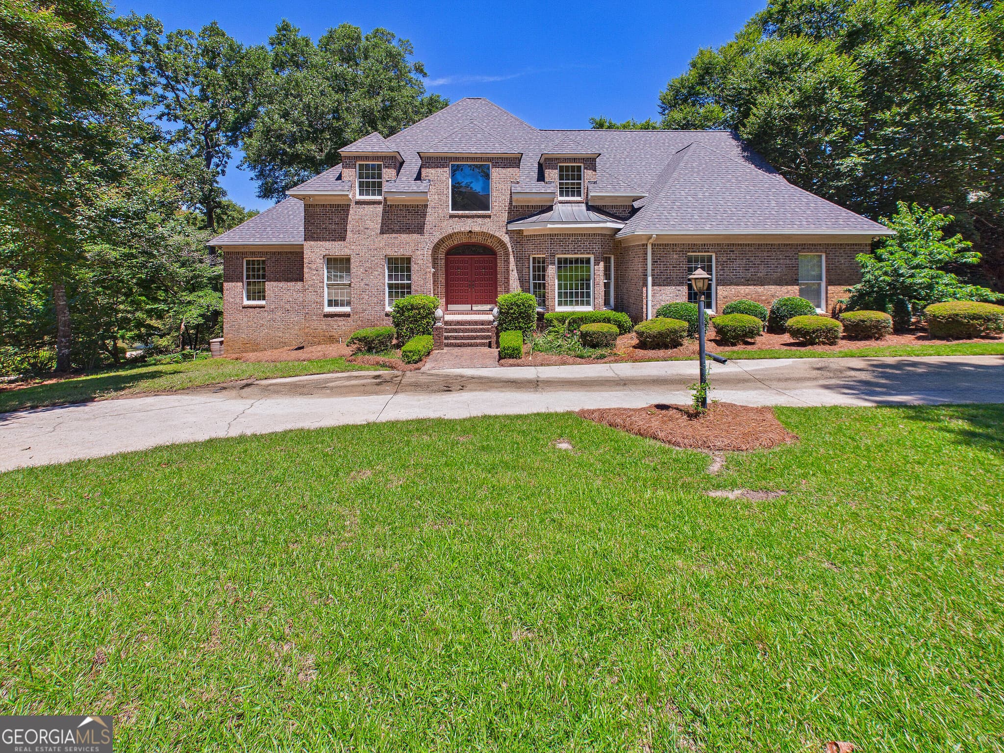 4 bedroom, 4 bathroom, 3,629 sq ft single family residence for sale at 114 Holly Drive, Warner Robins, GA 31088 — photo 2