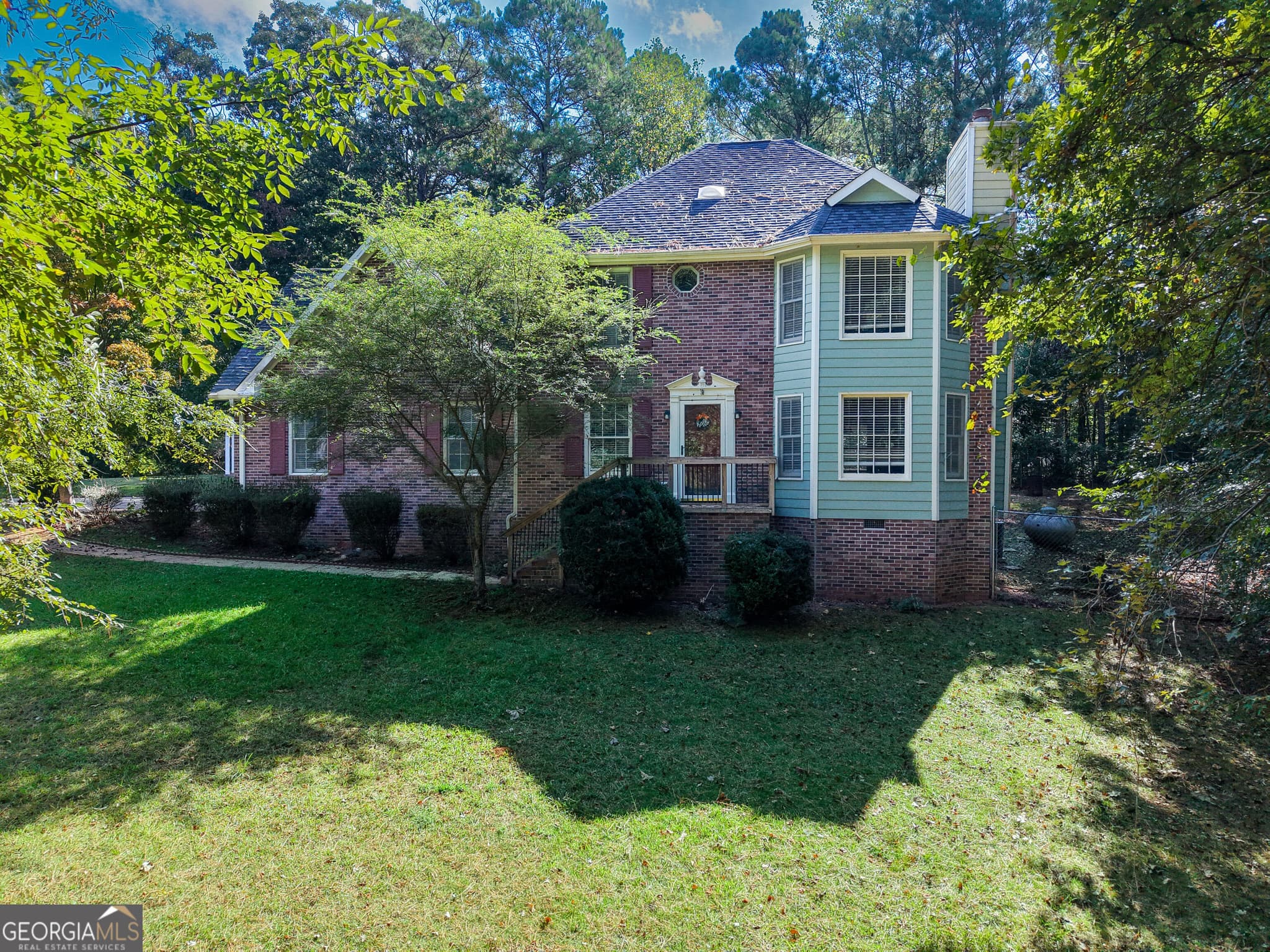 4 bedroom, 2.5 bathroom, 2,972 sq ft single family residence under contract at 100 Dogwood Court, Lagrange, GA 30240 — photo 6