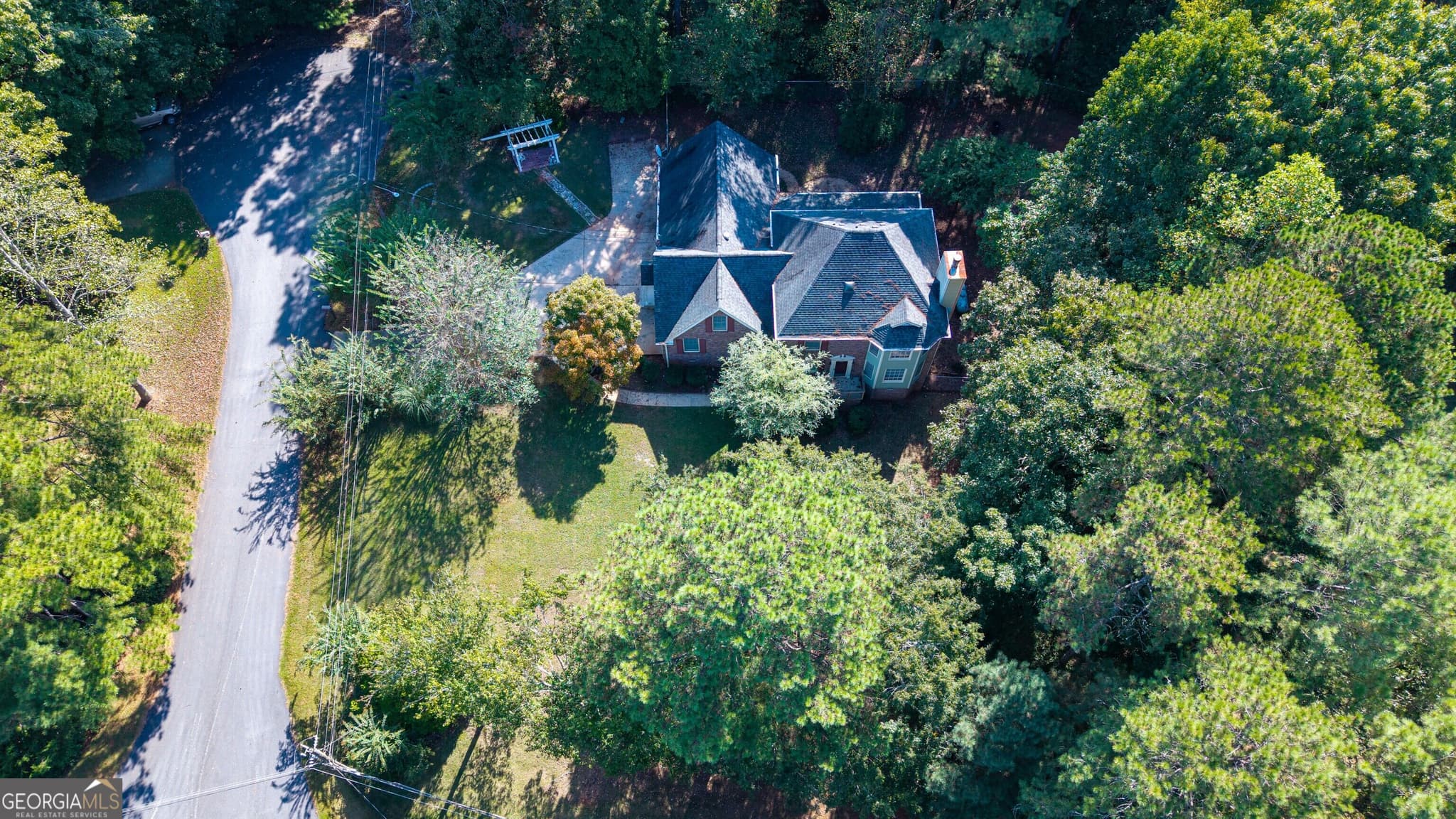 4 bedroom, 2.5 bathroom, 2,972 sq ft single family residence under contract at 100 Dogwood Court, Lagrange, GA 30240