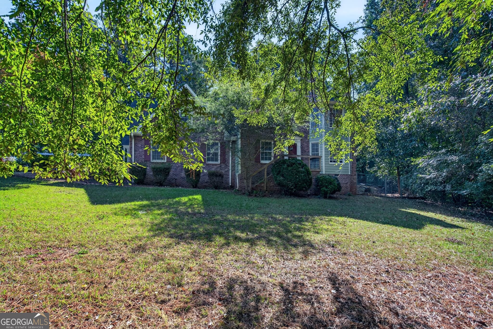 4 bedroom, 2.5 bathroom, 2,972 sq ft single family residence under contract at 100 Dogwood Court, Lagrange, GA 30240 — photo 5