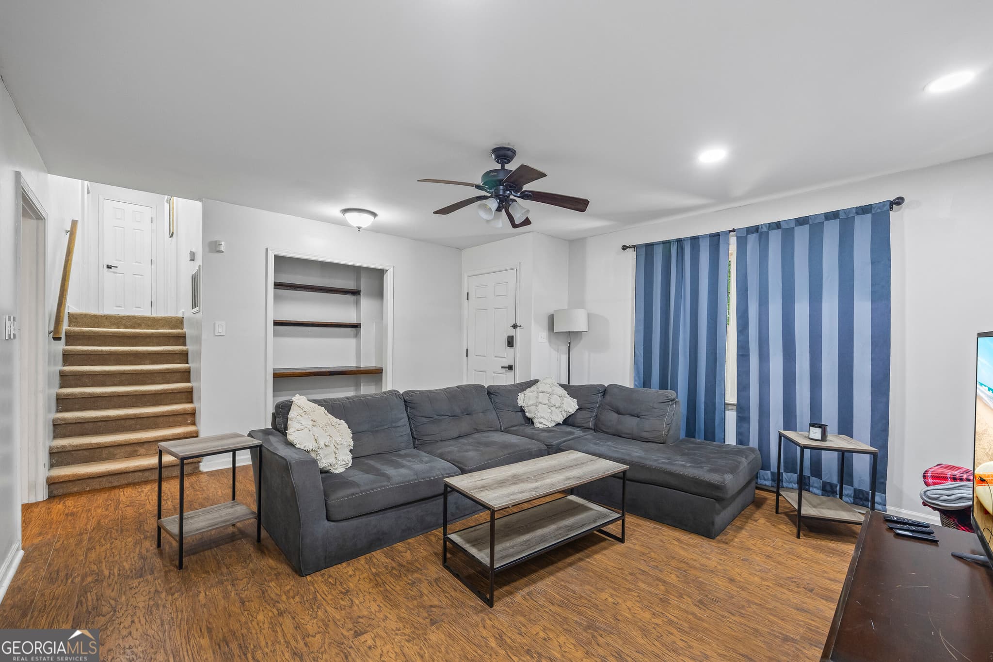 5 bedroom, 3 bathroom, 2,012 sq ft single family residence for rent at 527 University Circle, Athens, GA 30605 for $3,500 a month — photo 6