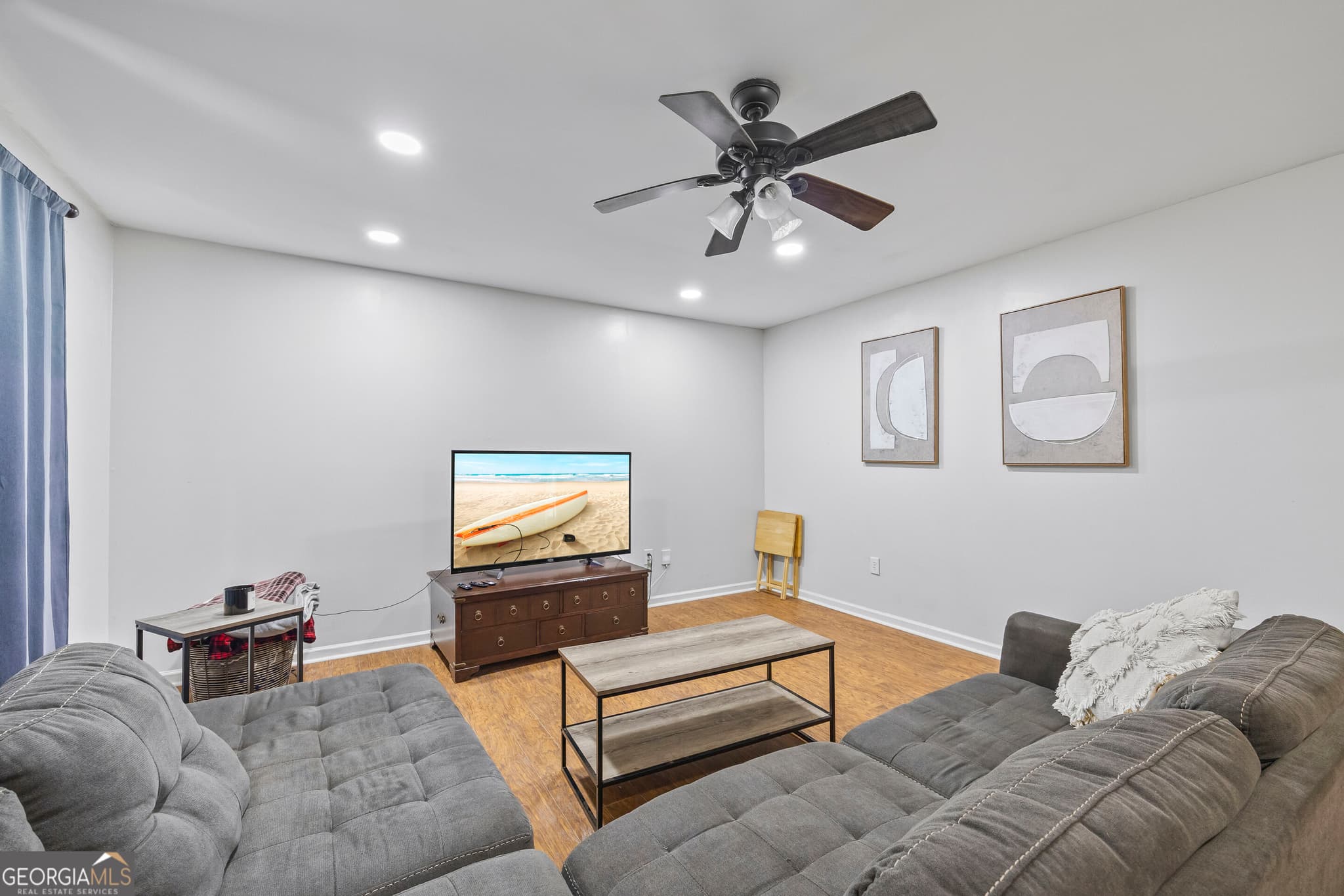 5 bedroom, 3 bathroom, 2,012 sq ft single family residence for rent at 527 University Circle, Athens, GA 30605 for $3,500 a month — photo 5
