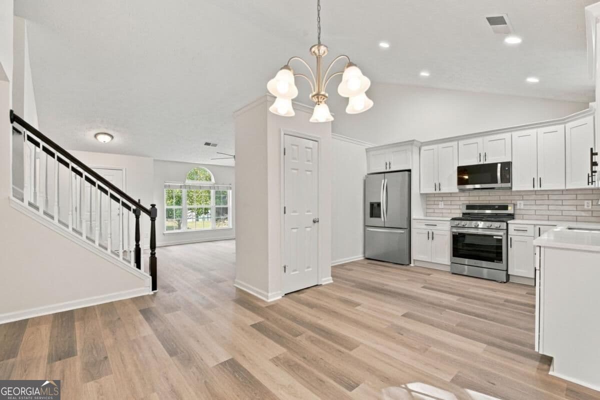 4 bedroom, 3 bathroom, 1,949 sq ft single family residence for sale at 1865 Heatherton Road, Dacula, GA 30019 — photo 9