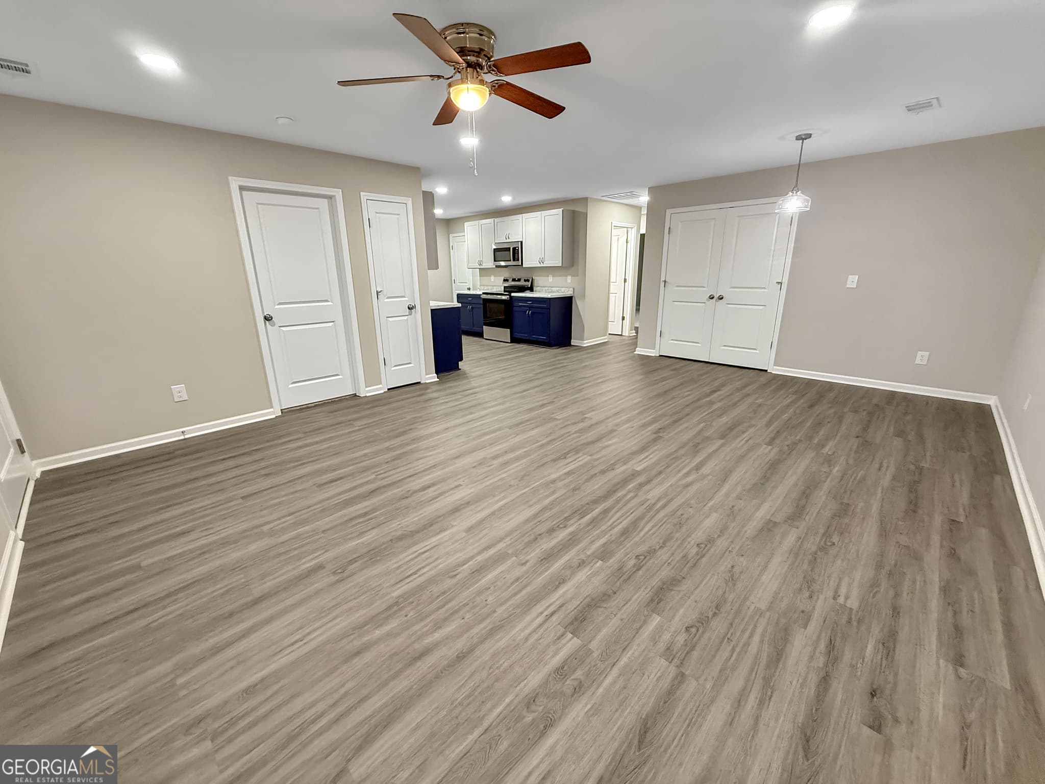 3 bedroom, 2 bathroom, 1,389 sq ft townhouse for sale at 311 Airman Boulevard, Warner Robins, GA 31088 — photo 7
