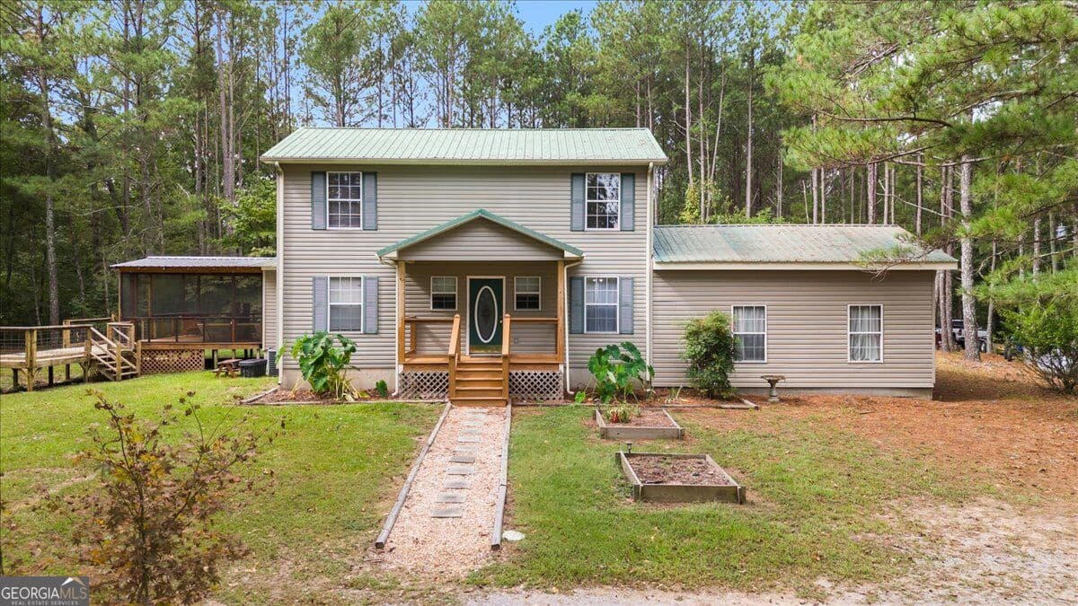 5 bedroom, 2 bathroom, 2,272 sq ft single family residence for sale at 1293 Bronco Road, Lafayette, GA 30728