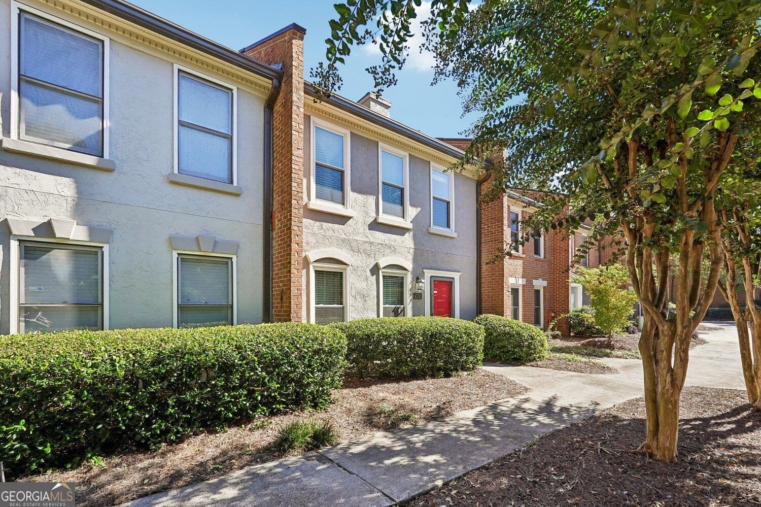 2 bedroom, 2.5 bathroom, 1,280 sq ft townhouse for sale at 4156 Darby Way, Duluth, GA 30096 — photo 3