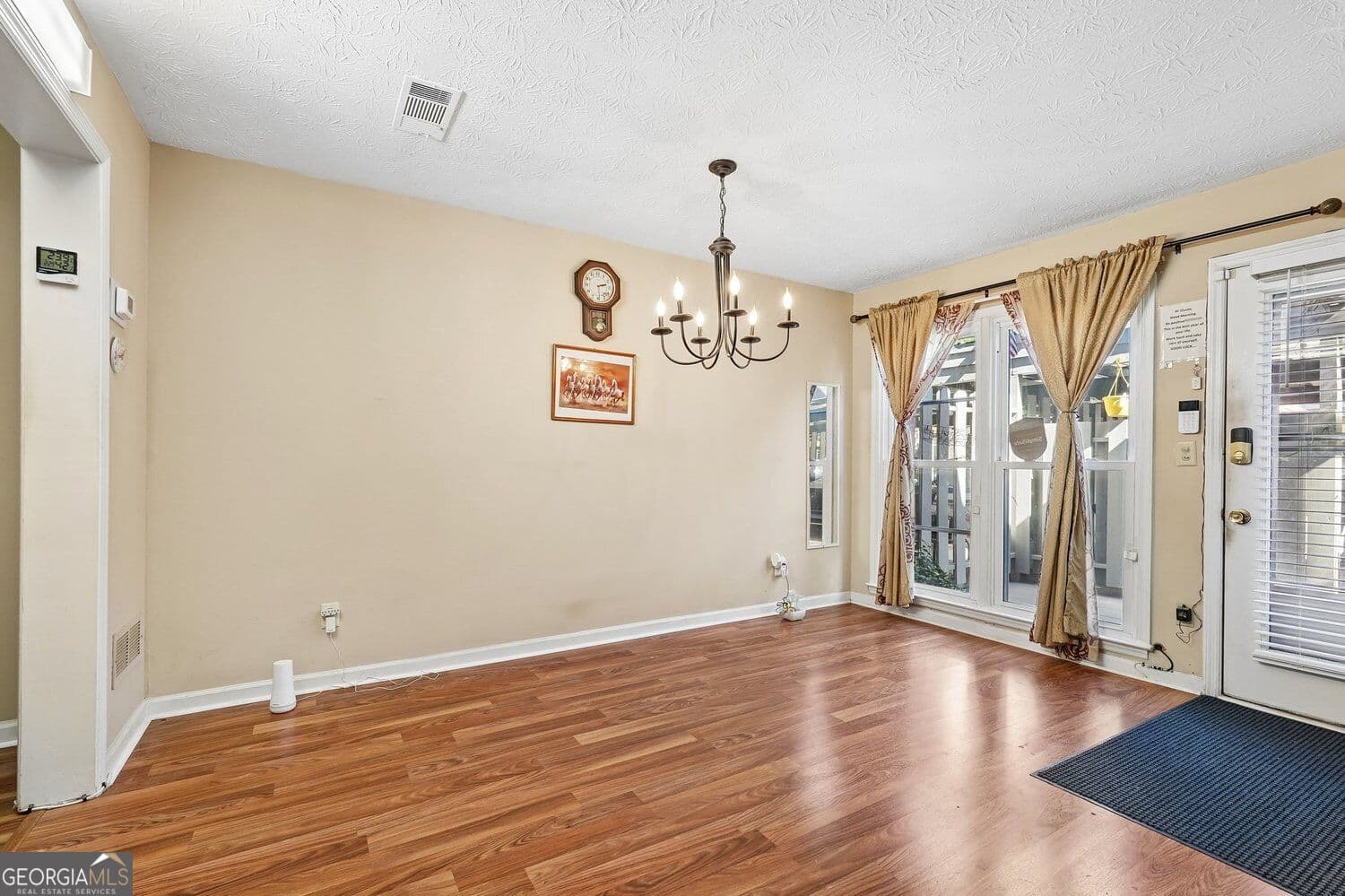 2 bedroom, 2.5 bathroom, 1,280 sq ft townhouse for sale at 4156 Darby Way, Duluth, GA 30096 — photo 9