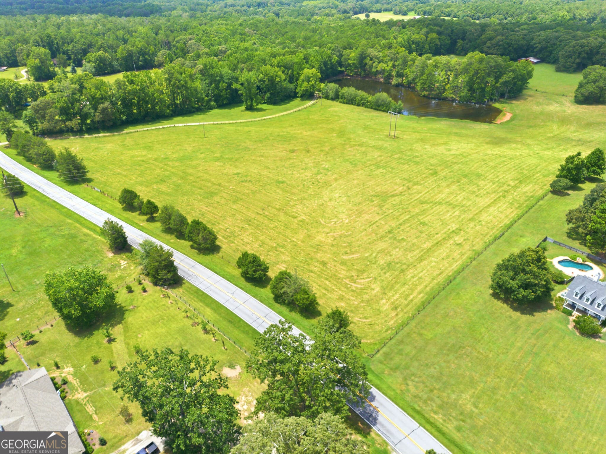4 bedroom, 2 bathroom, 2,430 sq ft farm for sale at 607 Grant Road, Brooks, GA 30205 — photo 5