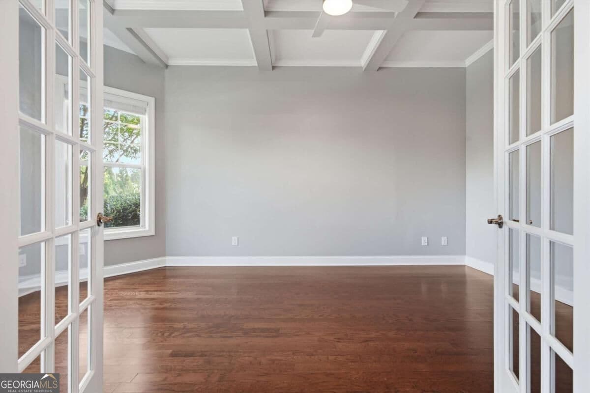 5 bedroom, 4 bathroom, 3,912 sq ft single family residence for sale at 4529 Summersweet Drive, Marietta, GA 30066 — photo 7