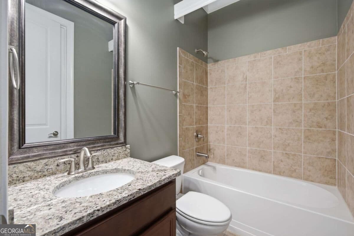 5 bedroom, 4 bathroom, 3,912 sq ft single family residence for sale at 4529 Summersweet Drive, Marietta, GA 30066 — photo 9