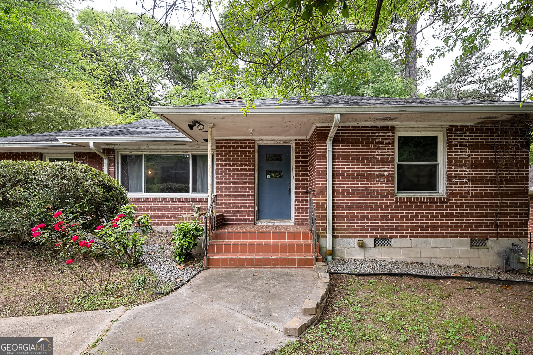 3 bedroom, 2 bathroom, 1,518 sq ft single family residence sold at 2383 N Decatur Road, Decatur, GA 30033