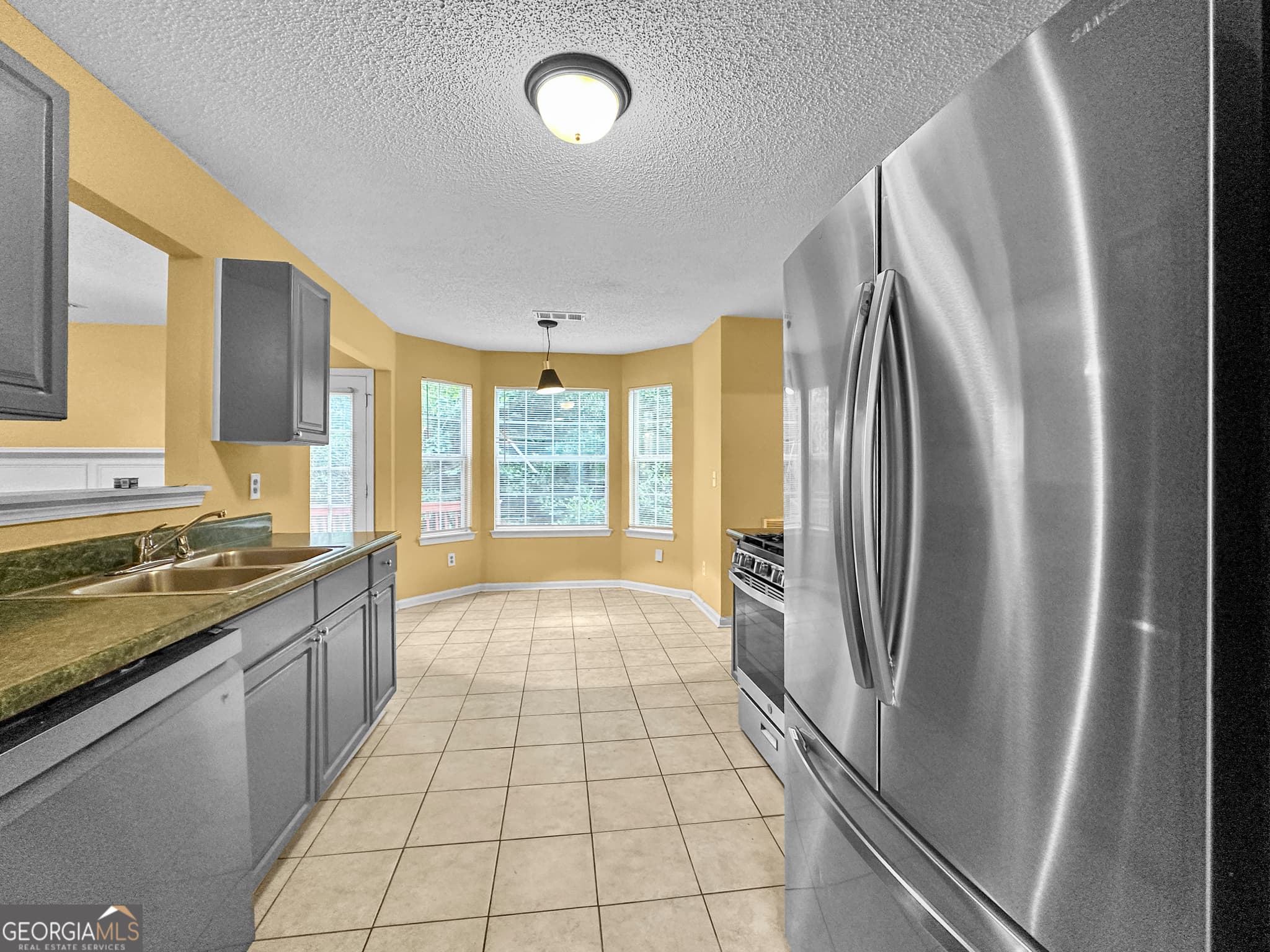 4 bedroom, 2.5 bathroom, 3,684 sq ft single family residence for rent at 10761 Tara Village Way, Jonesboro, GA 30238 for $2,055 a month — photo 7