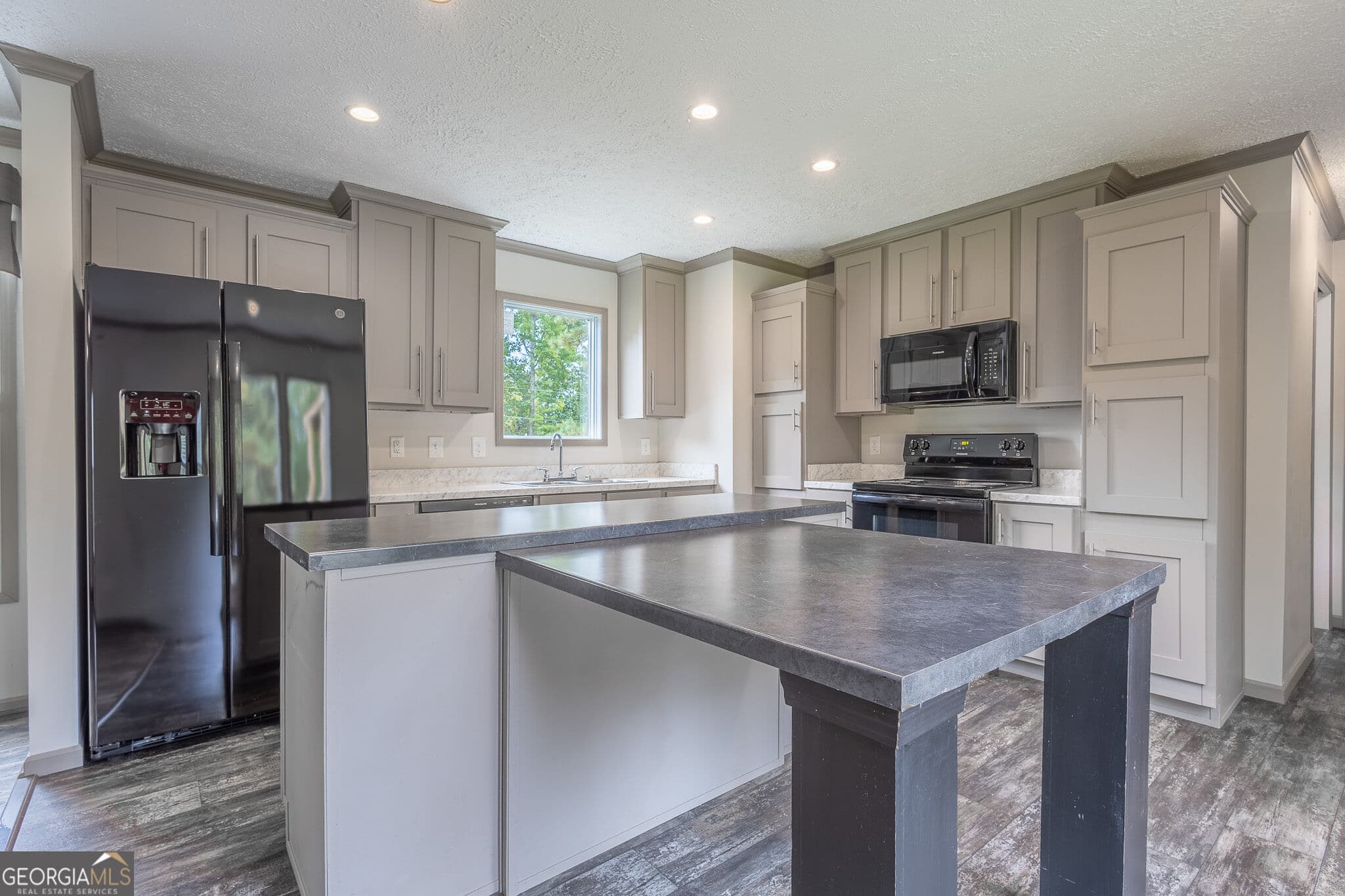 3 bedroom, 2 bathroom, 1,280 sq ft manufactured home,single family residence for sale at 2569 County Road 5, Heflin, AL 36264 — photo 9