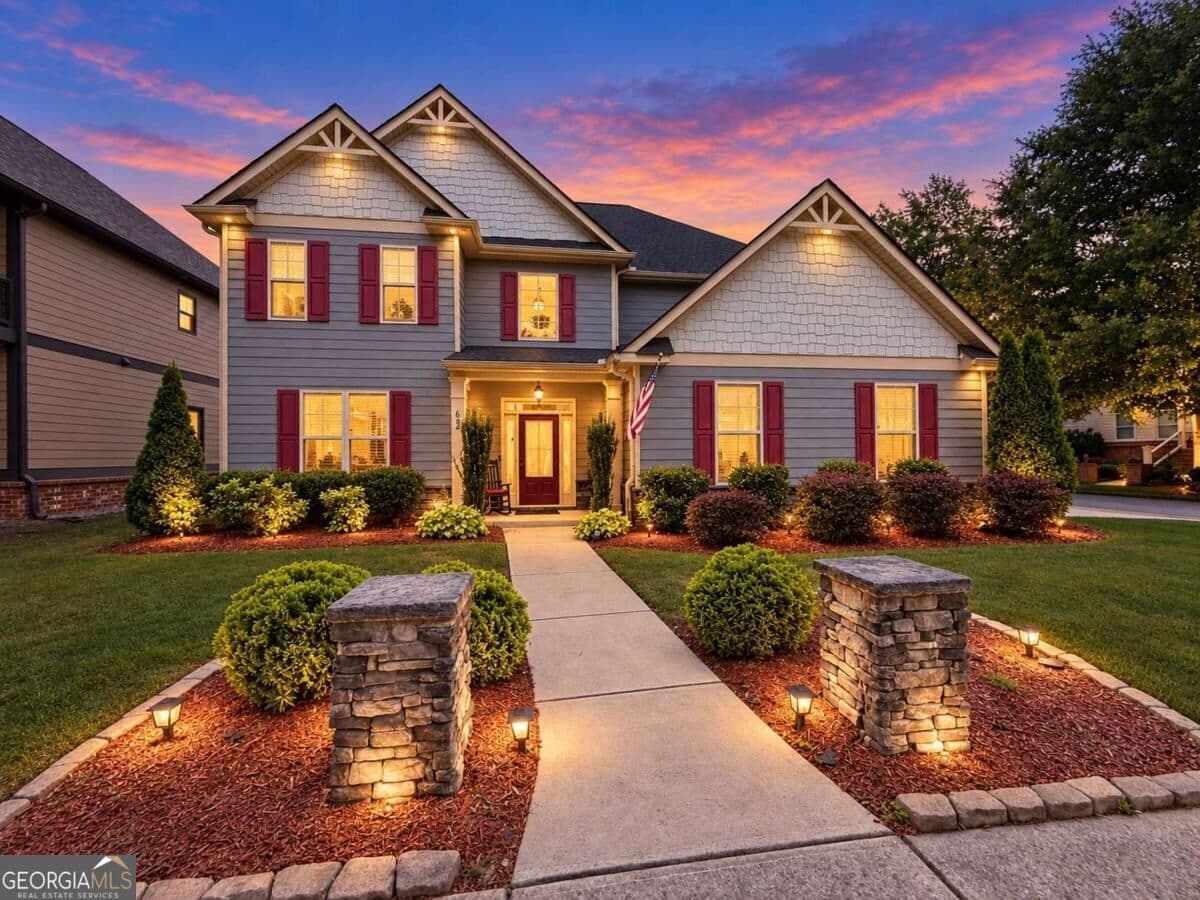 5 bedroom, 3 bathroom, 3,123 sq ft single family residence for sale at 622 Mallard Cove, Loganville, GA 30052 — photo 3