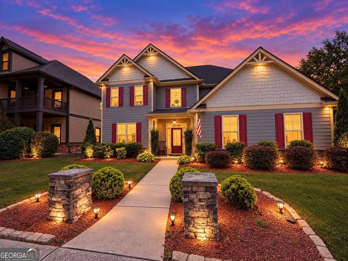5 bedroom, 3 bathroom, 3,123 sq ft single family residence for sale at 622 Mallard Cove, Loganville, GA 30052 — photo 1 of 36