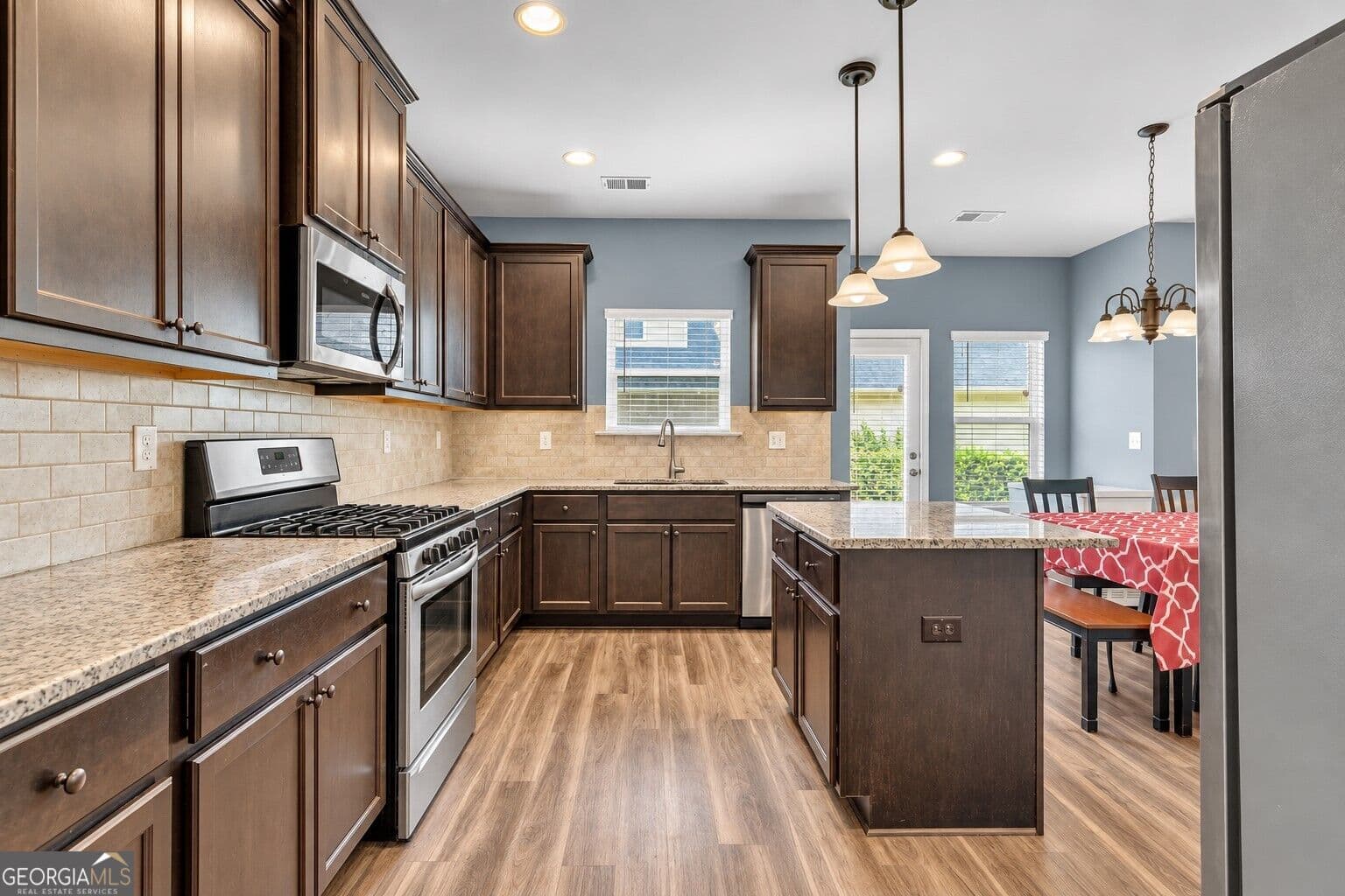 5 bedroom, 3 bathroom, 3,123 sq ft single family residence for sale at 622 Mallard Cove, Loganville, GA 30052 — photo 10