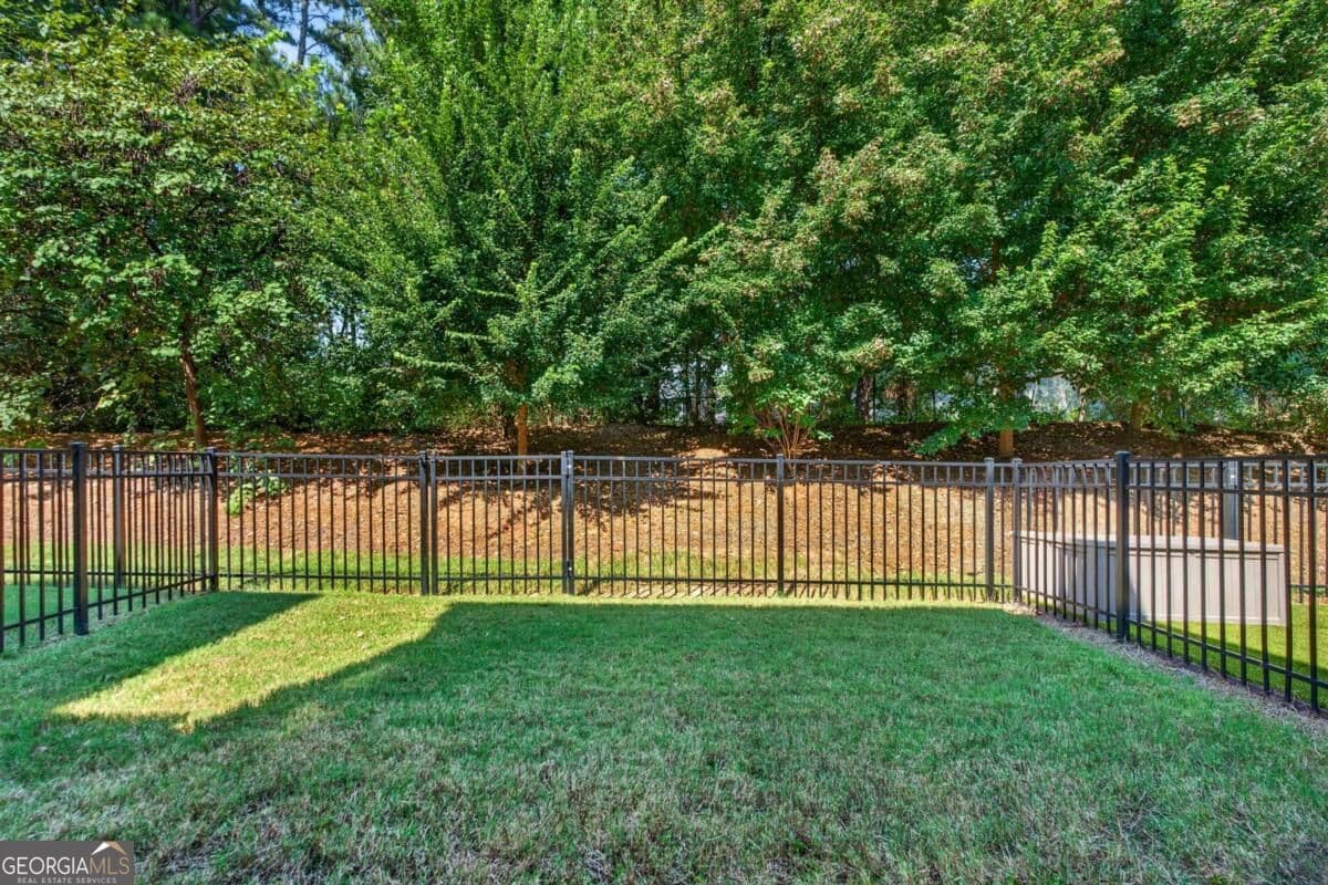 3 bedroom, 2.5 bathroom, 2,223 sq ft townhouse for sale at 1150 Harper Drive, Alpharetta, GA 30076 — photo 3