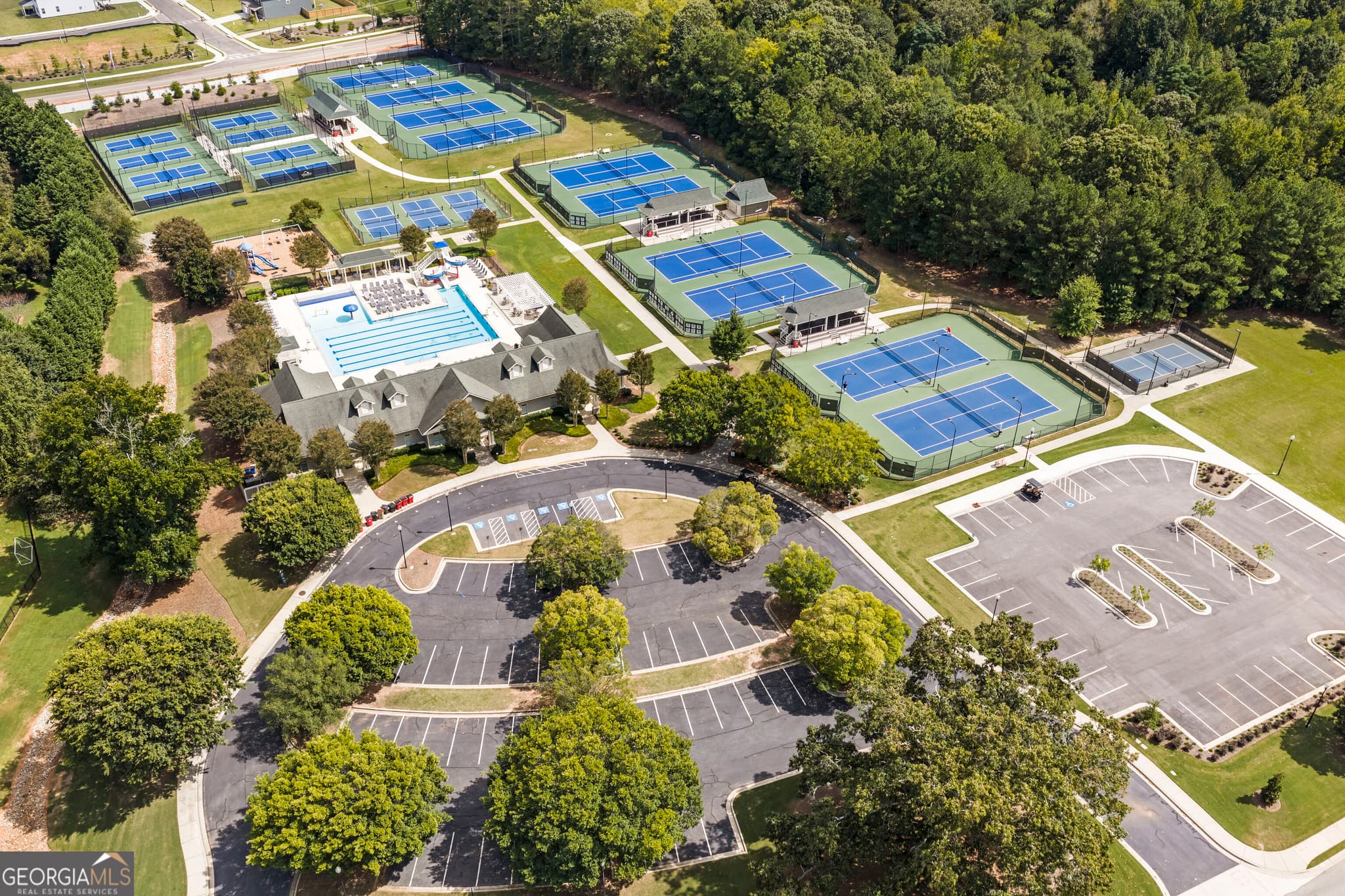 6 bedroom, 5.5 bathroom, 5,127 sq ft single family residence for sale at 2126 Saddle Creek Drive, Jefferson, GA 30549 — photo 7