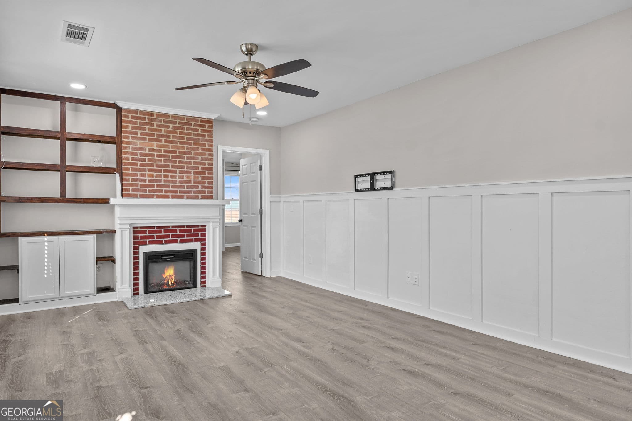 3 bedroom, 2 bathroom, 1,509 sq ft single family residence for sale at 261 LaGrange Street, Newnan, GA 30263 — photo 8