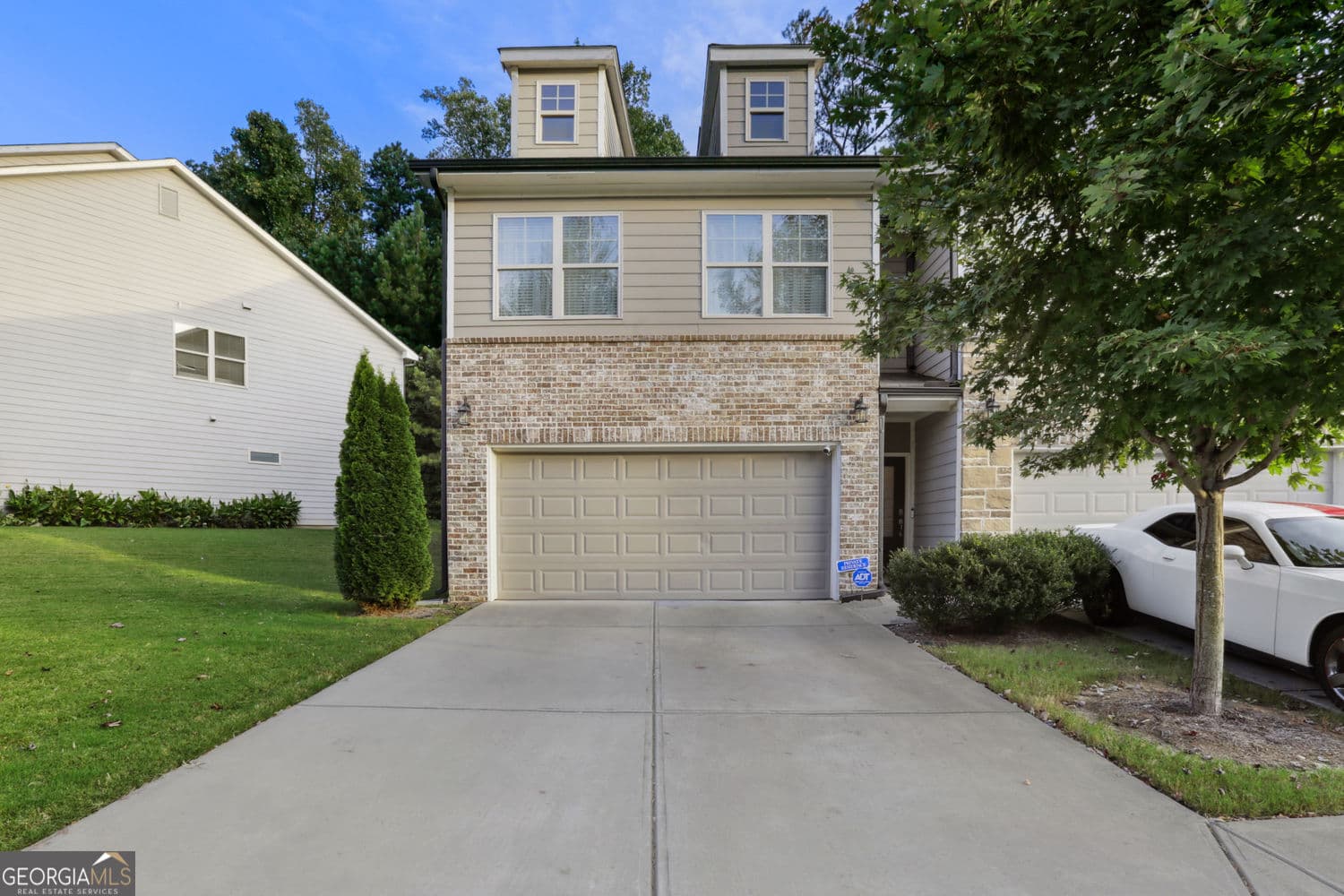 3 bedroom, 2.5 bathroom, 1,864 sq ft manufactured home,townhouse for rent at 539 Jefferson Chase Street, Atlanta, GA 30354 for $2,625 a month — photo 1 of 26