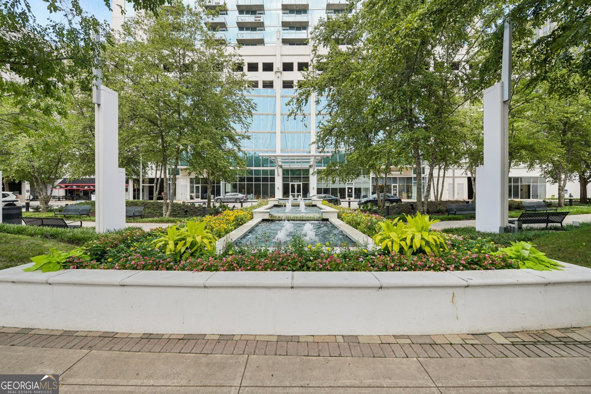 2 bedroom, 2 bathroom, 1,223 sq ft condominium for sale at 3324 Peachtree Road 1518, Atlanta, GA 30326 — photo 1 of 74