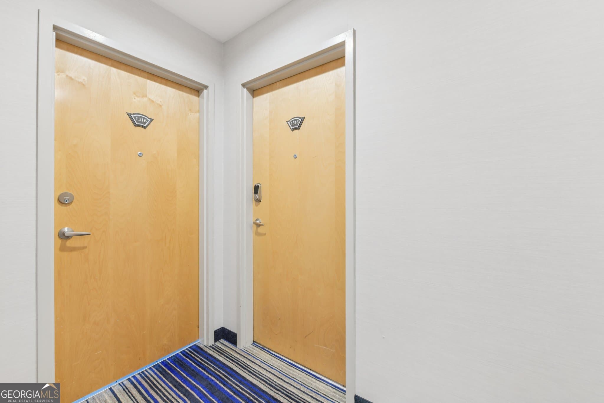 2 bedroom, 2 bathroom, 1,223 sq ft condominium for sale at 3324 Peachtree Road 1518, Atlanta, GA 30326 — photo 8