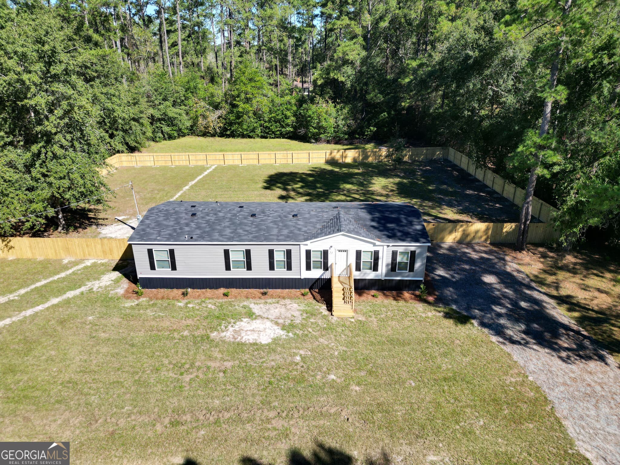 3 bedroom, 2.5 bathroom, 1,664 sq ft manufactured home,single family residence for sale at 21 Ridge Road, Ellabell, GA 31308