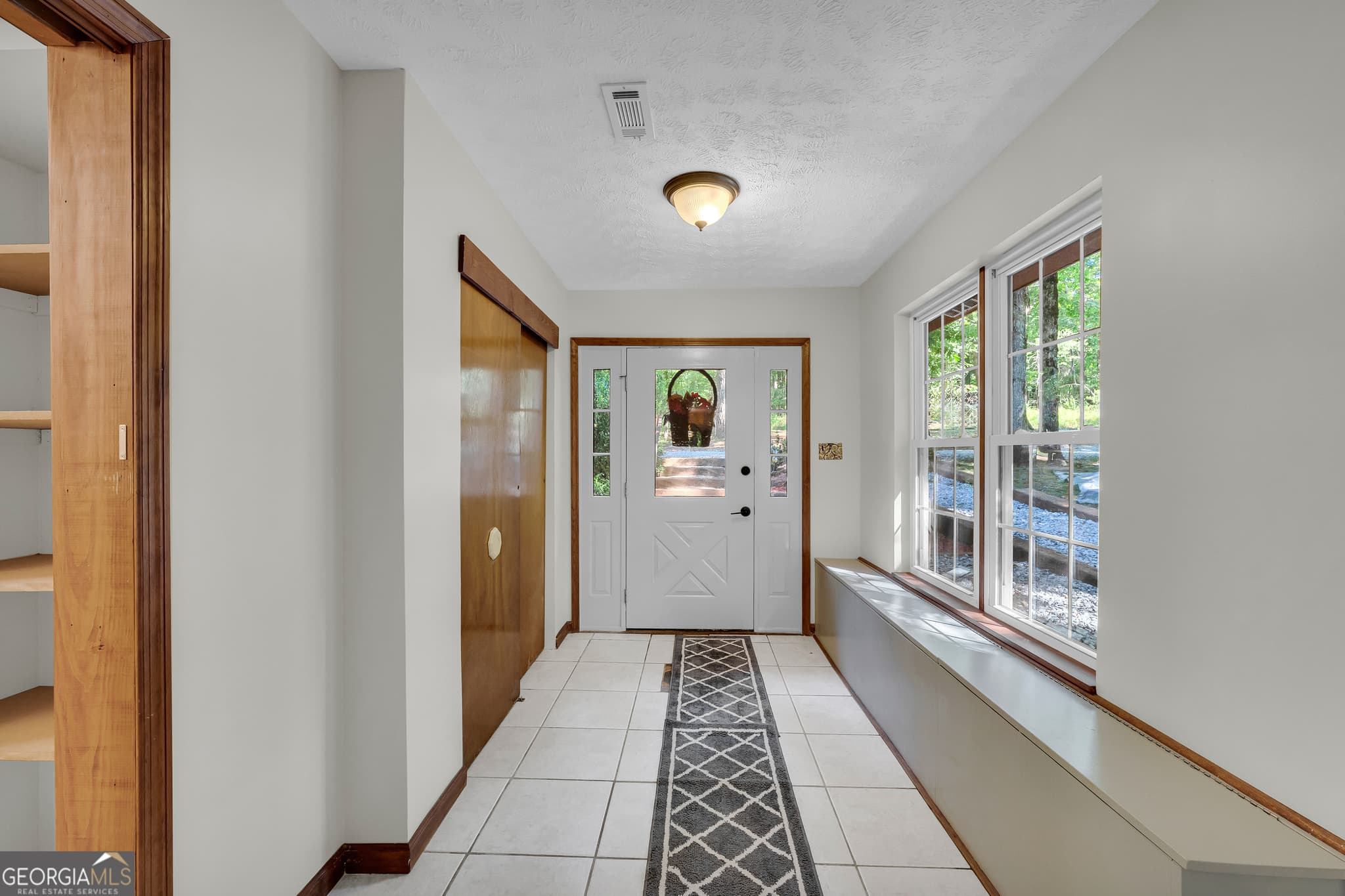 3 bedroom, 2 bathroom, 1,400 sq ft single family residence for sale at 38 Morwood Valley Trail, Cleveland, GA 30528 — photo 5