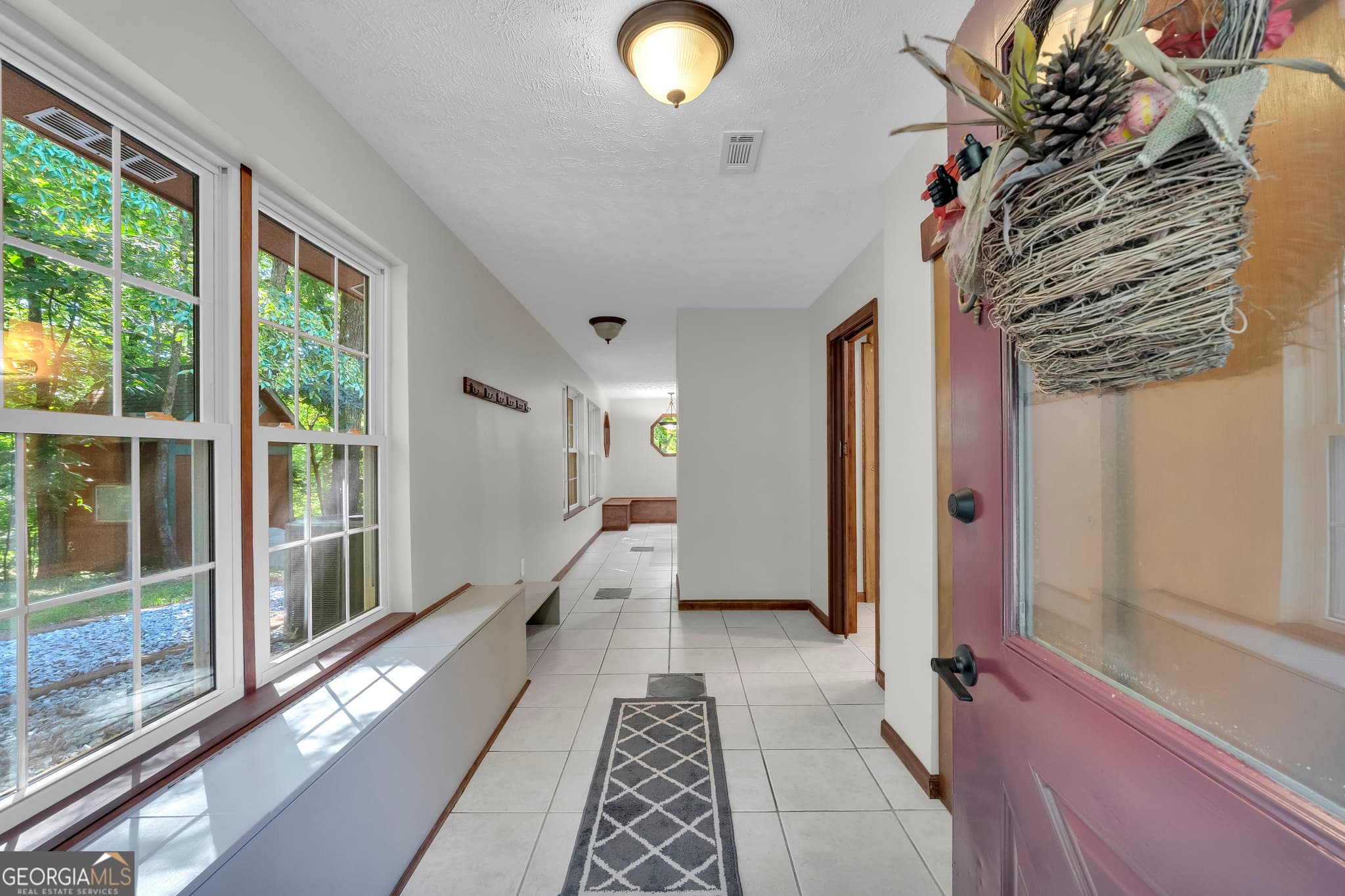 3 bedroom, 2 bathroom, 1,400 sq ft single family residence for sale at 38 Morwood Valley Trail, Cleveland, GA 30528 — photo 4