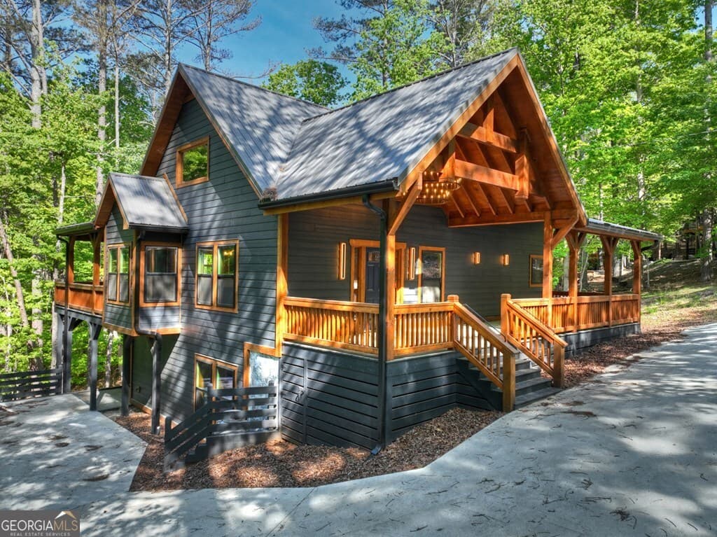 4 bedroom, 3.5 bathroom, 2,831 sq ft cabin,single family residence for sale at 40 Cadet Court, Ellijay, GA 30540 — photo 5