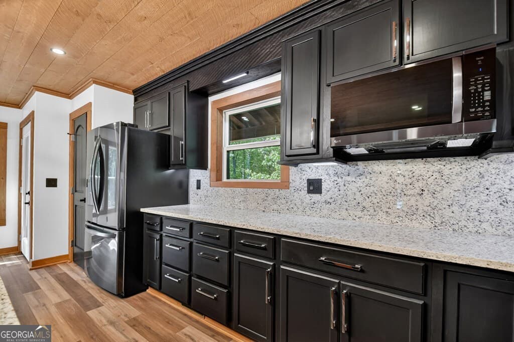 4 bedroom, 3.5 bathroom, 2,831 sq ft cabin,single family residence for sale at 40 Cadet Court, Ellijay, GA 30540 — photo 4