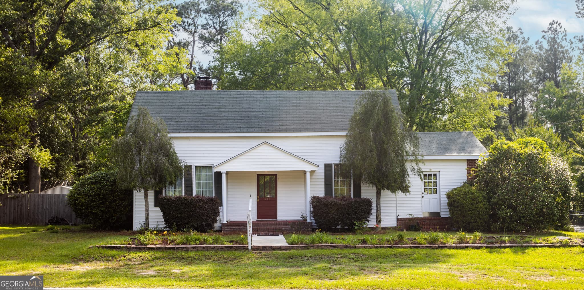 3 bedroom, 2 bathroom, 1,956 sq ft single family residence sold at 317 5th Avenue, Twin City, GA 30471