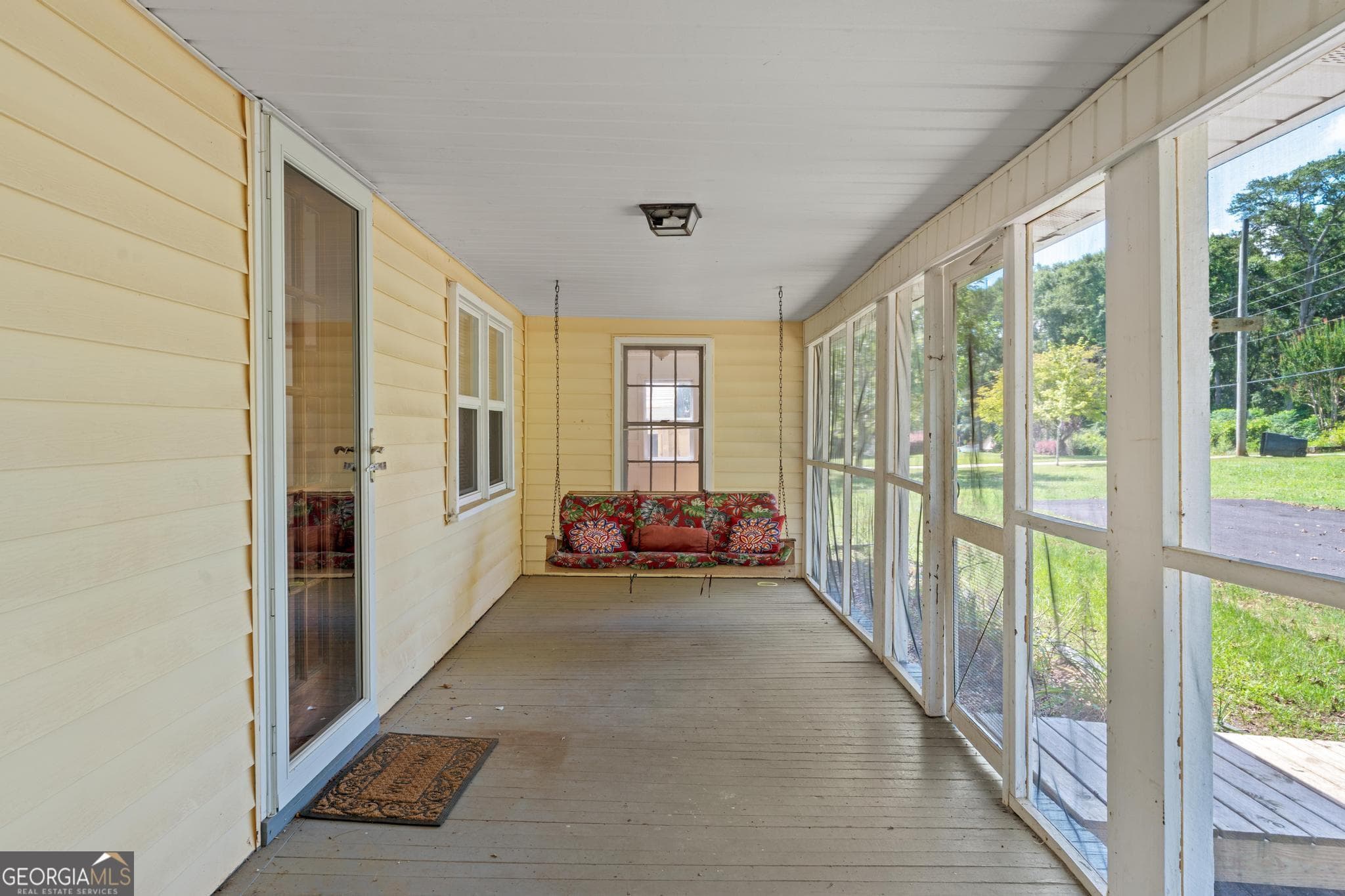 3 bedroom, 2 bathroom, 1,580 sq ft manufactured home,single family residence for sale at 176 Midland Street, Williamson, GA 30292 — photo 7